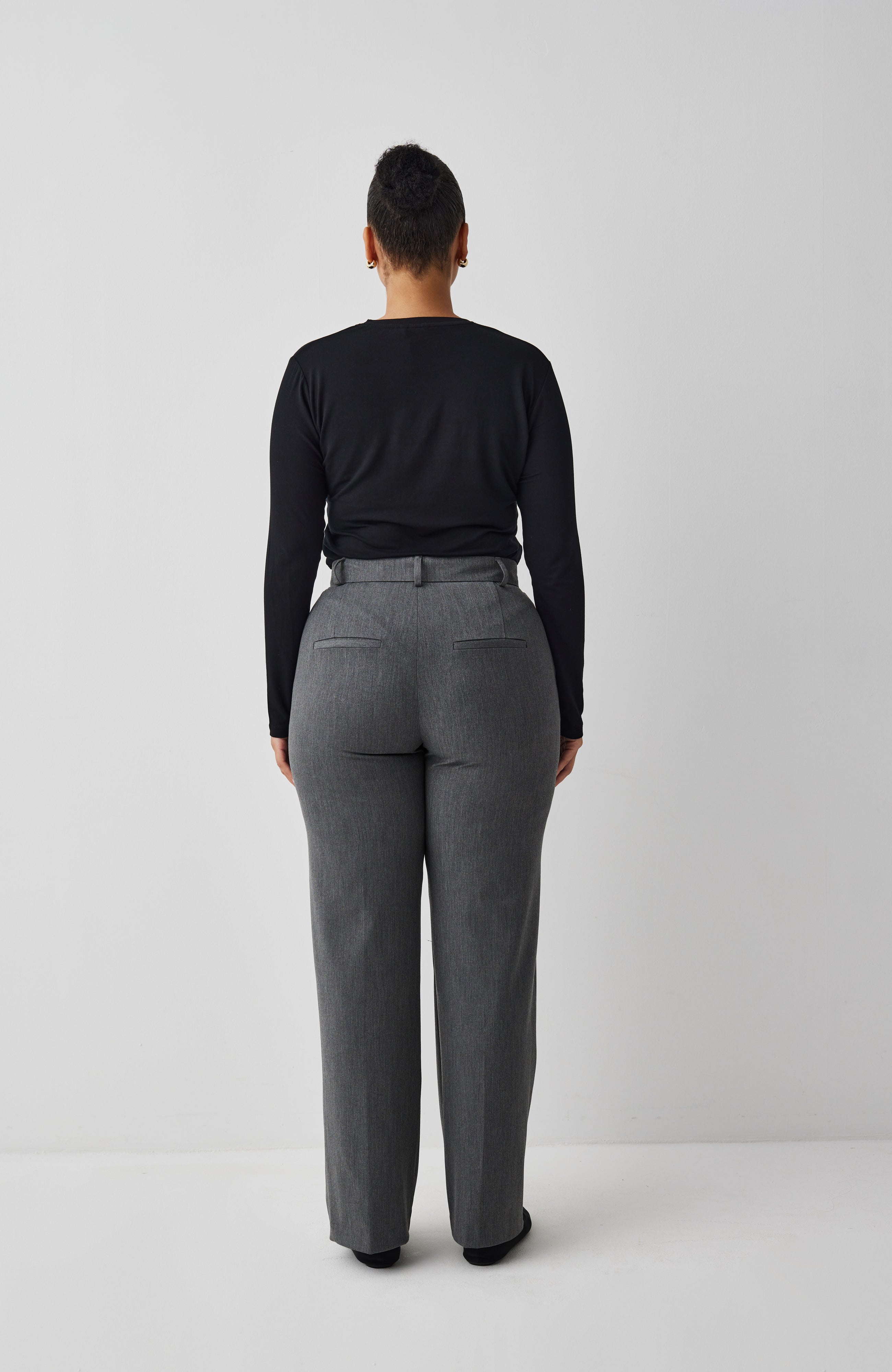 Lucy-M_Medium Melange_Model_