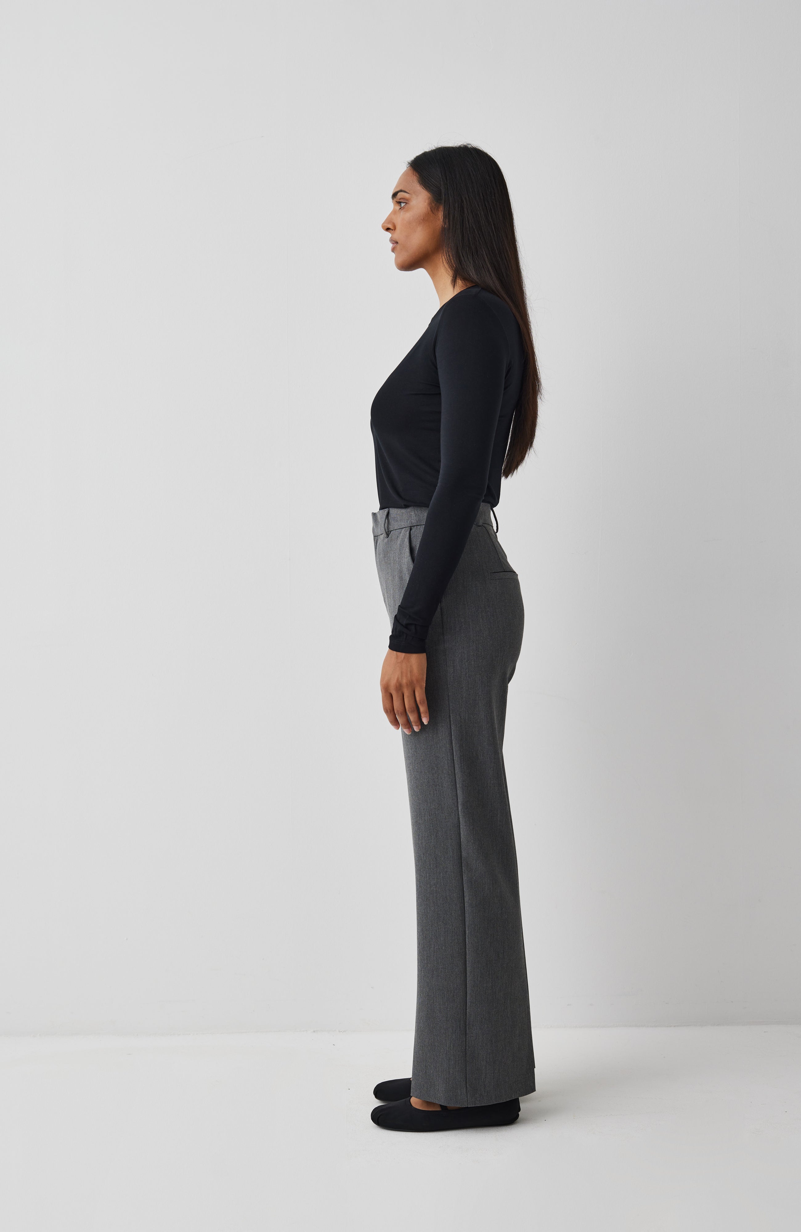 Lucy-M_Medium Melange_Model_