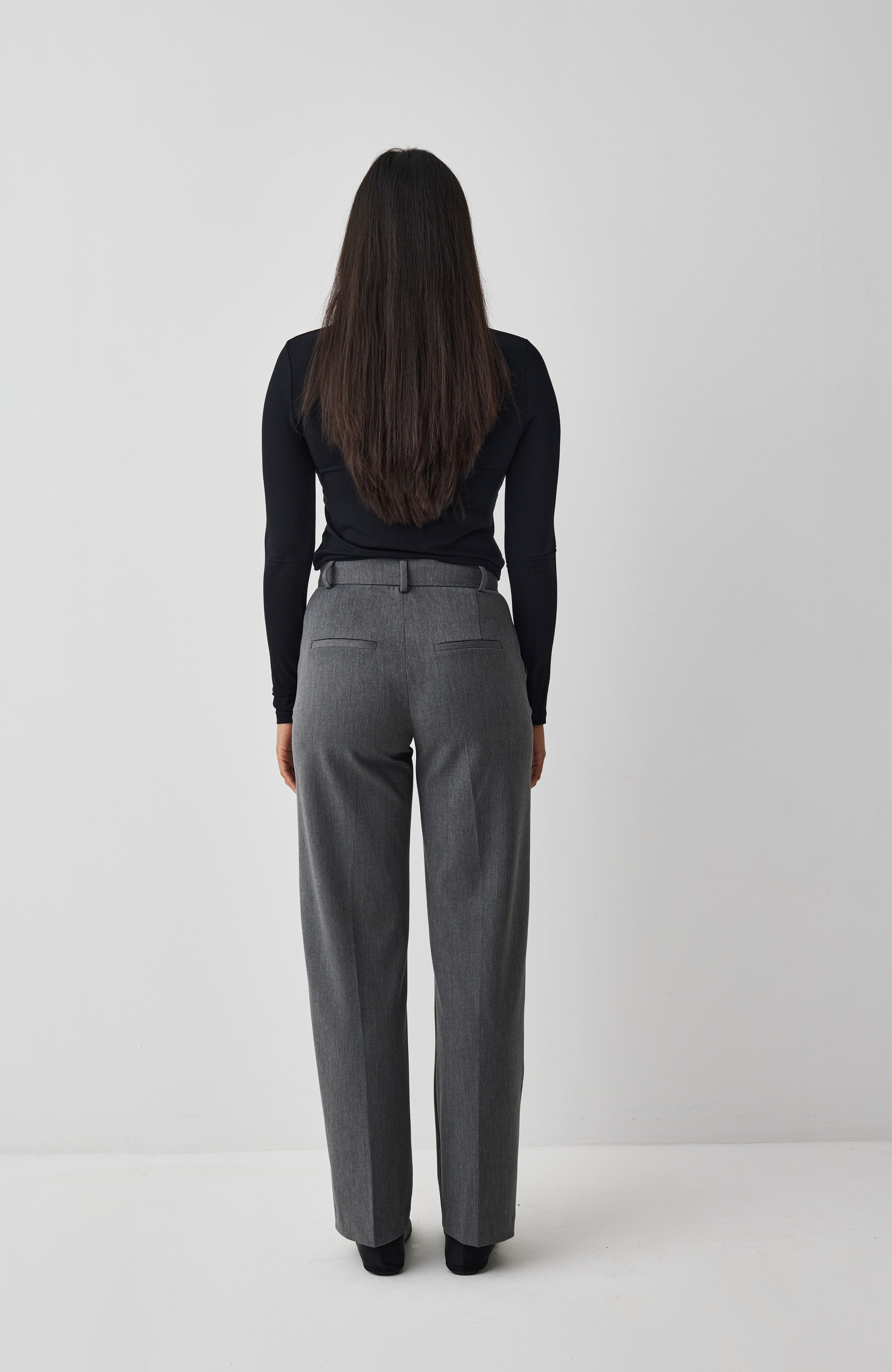 Lucy-M_Medium Melange_Model_