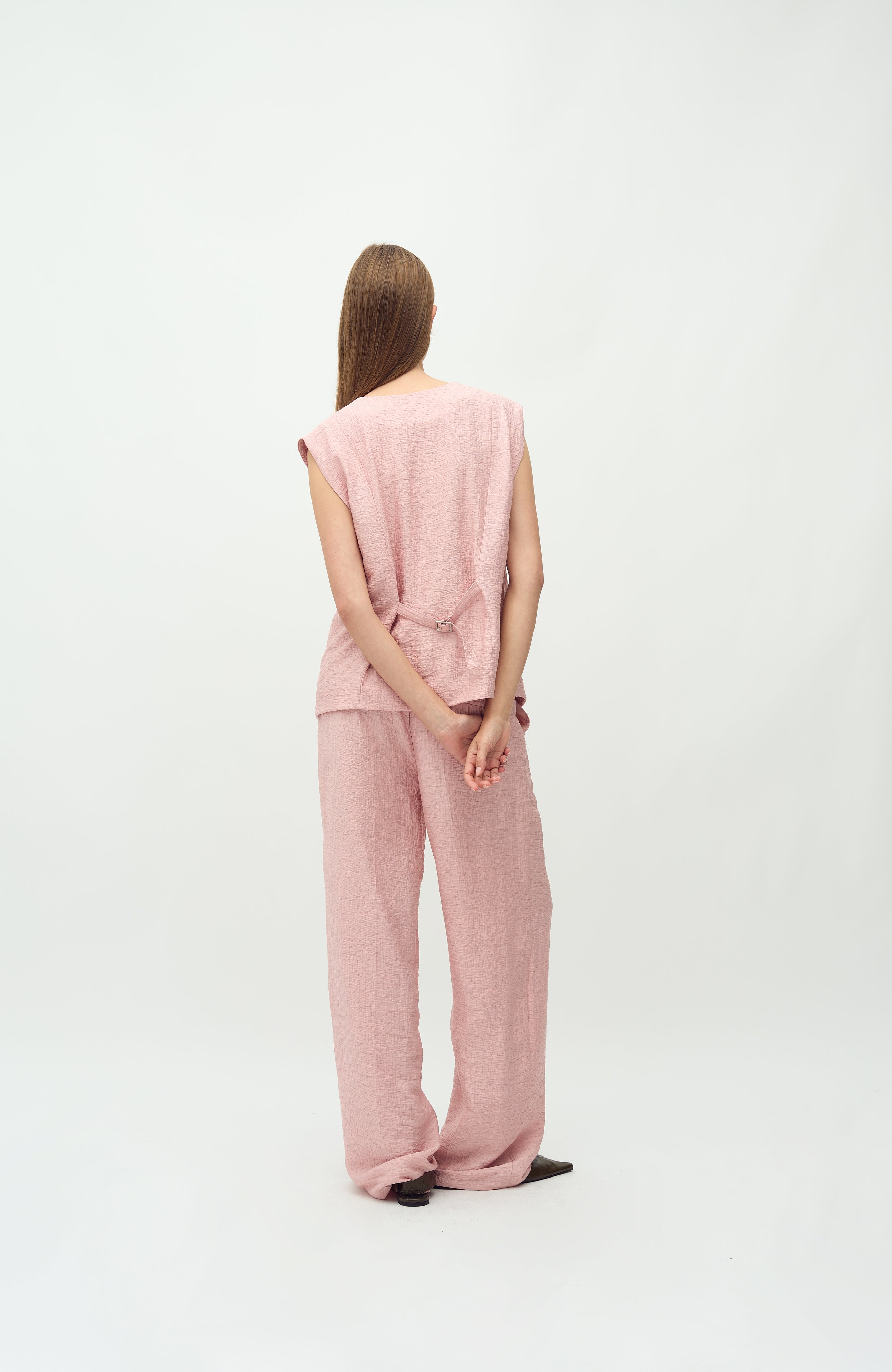 Dagma-M_Pink Melange_Model_1