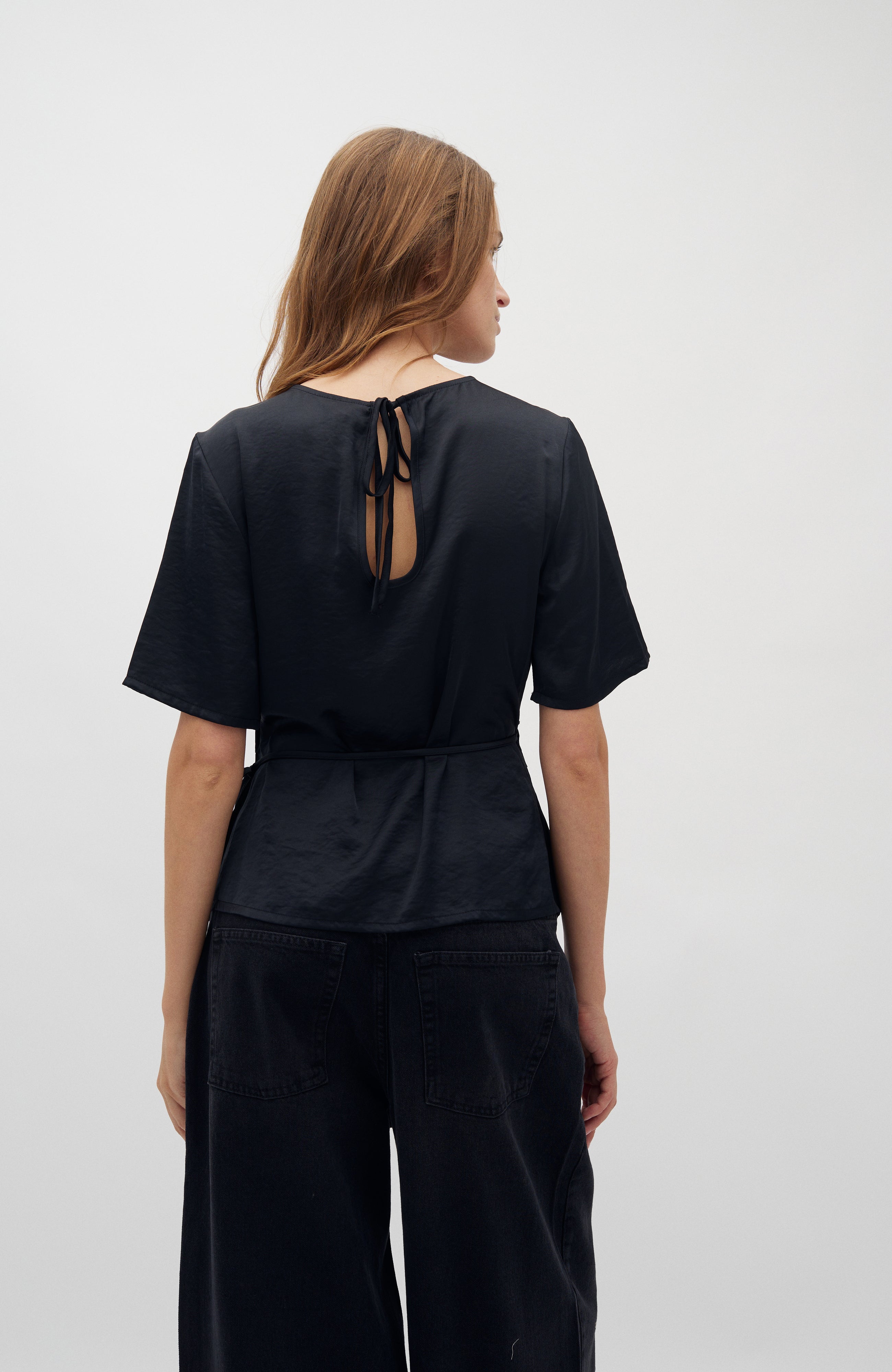 Kylar Short-M_Black_Model_2