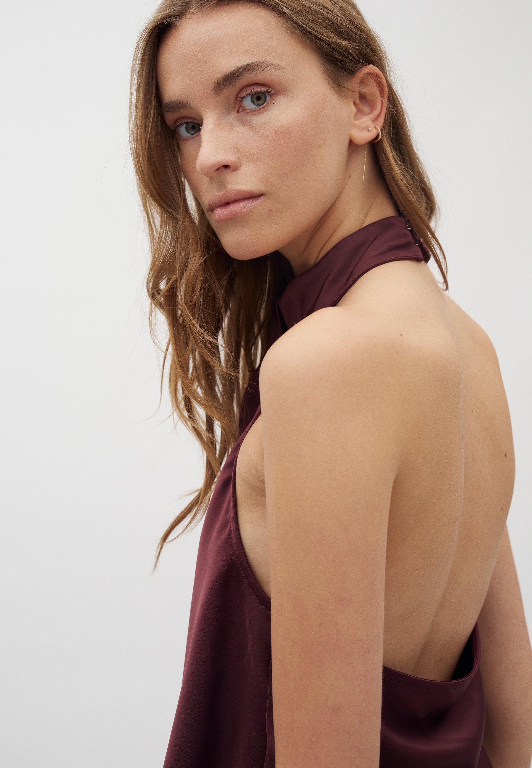 Zuzela-M_Bordeaux_Model_1