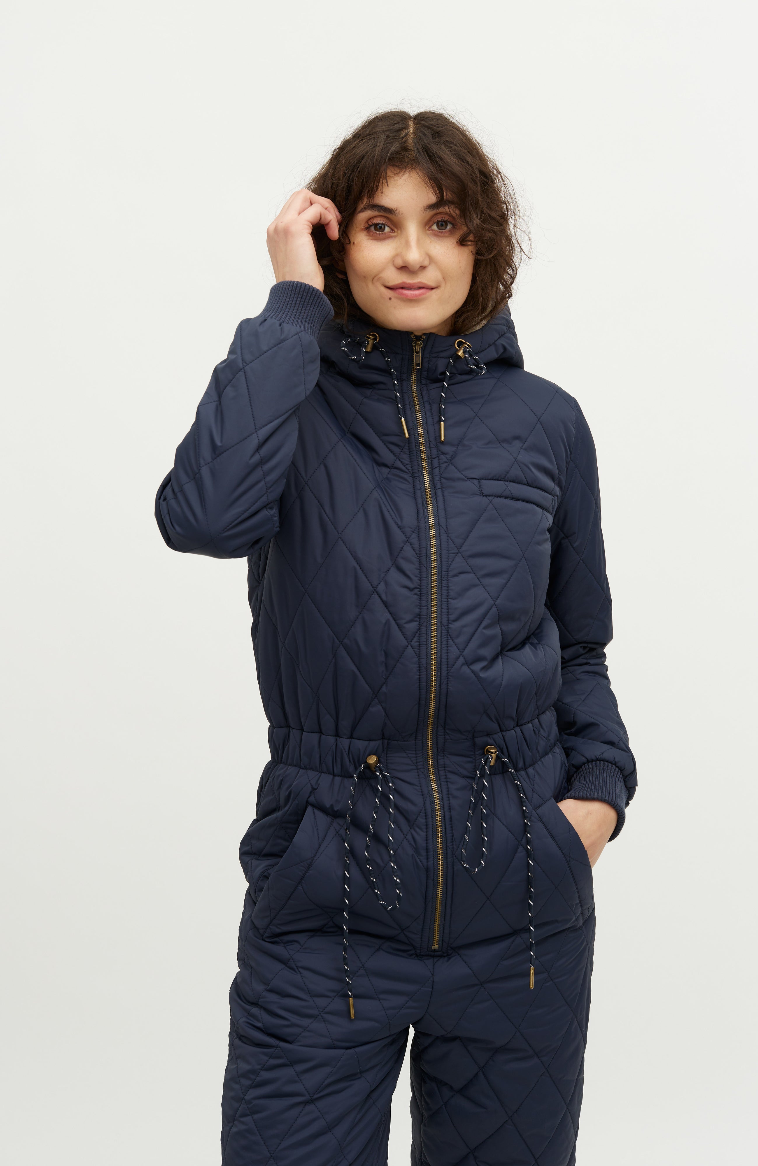 Isolde T_Night Sky_Model_3