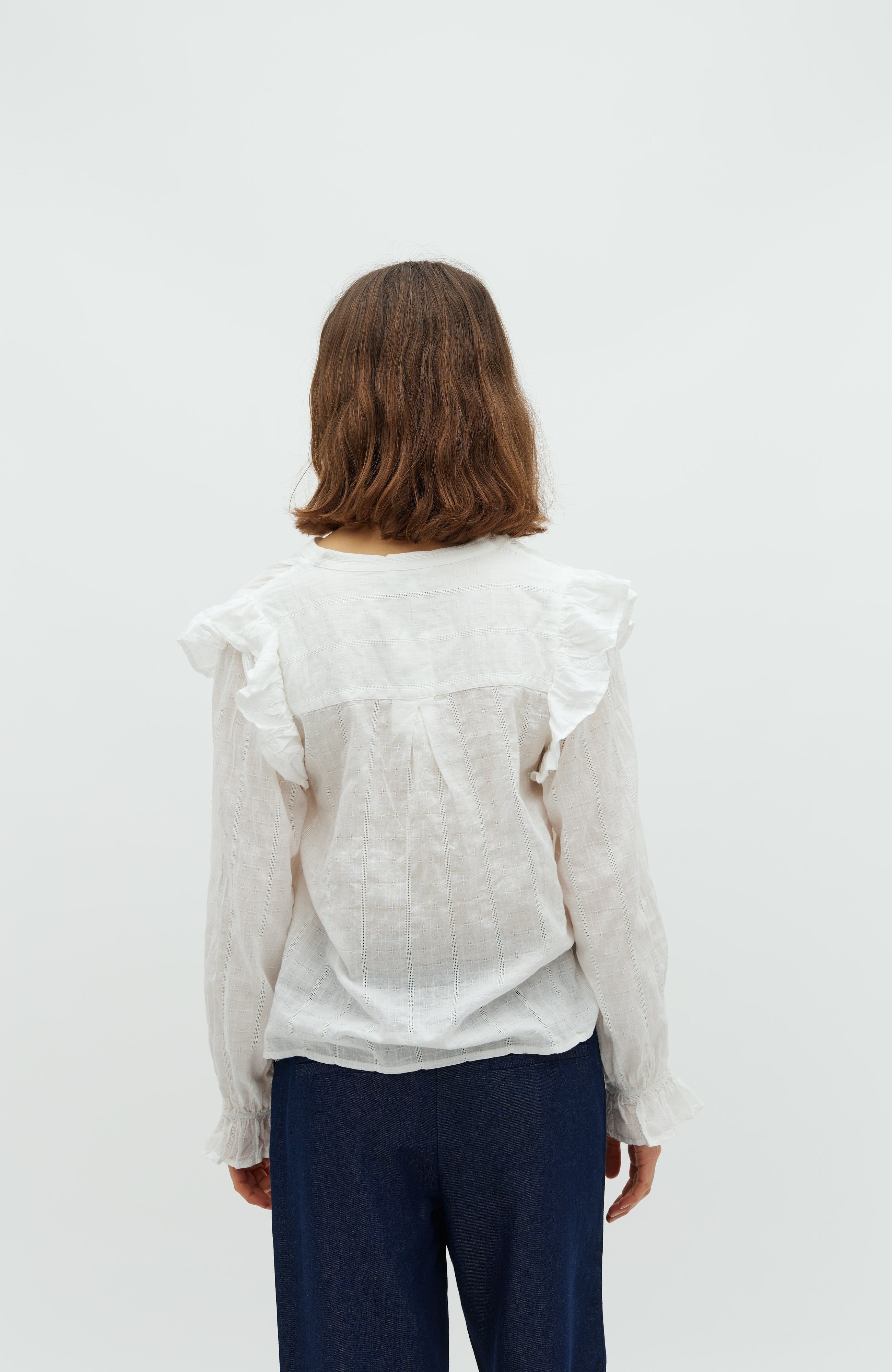 Gemala LS-M_White_Model_1