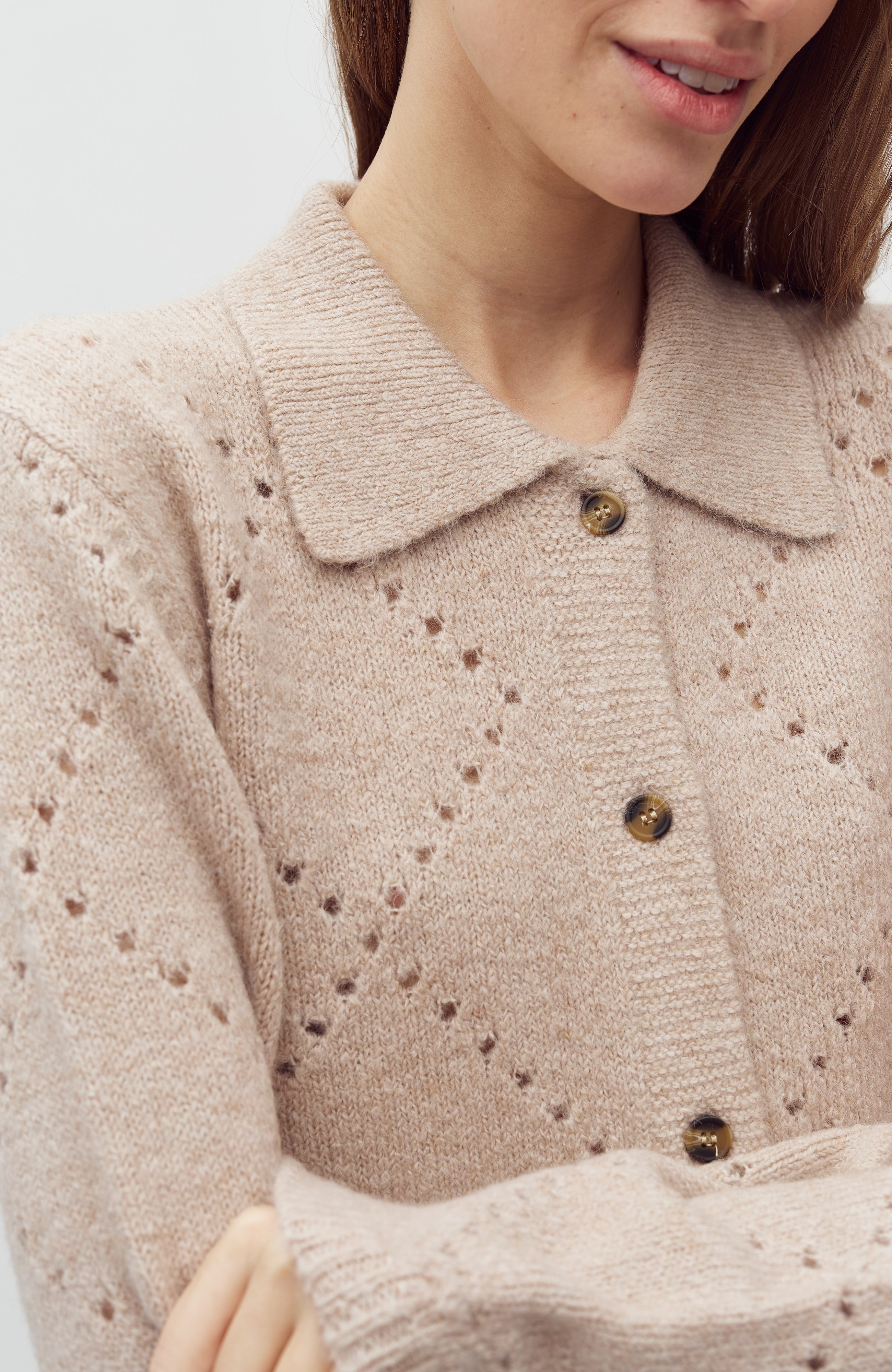 Pallioma-M_Light Beige_Model_2