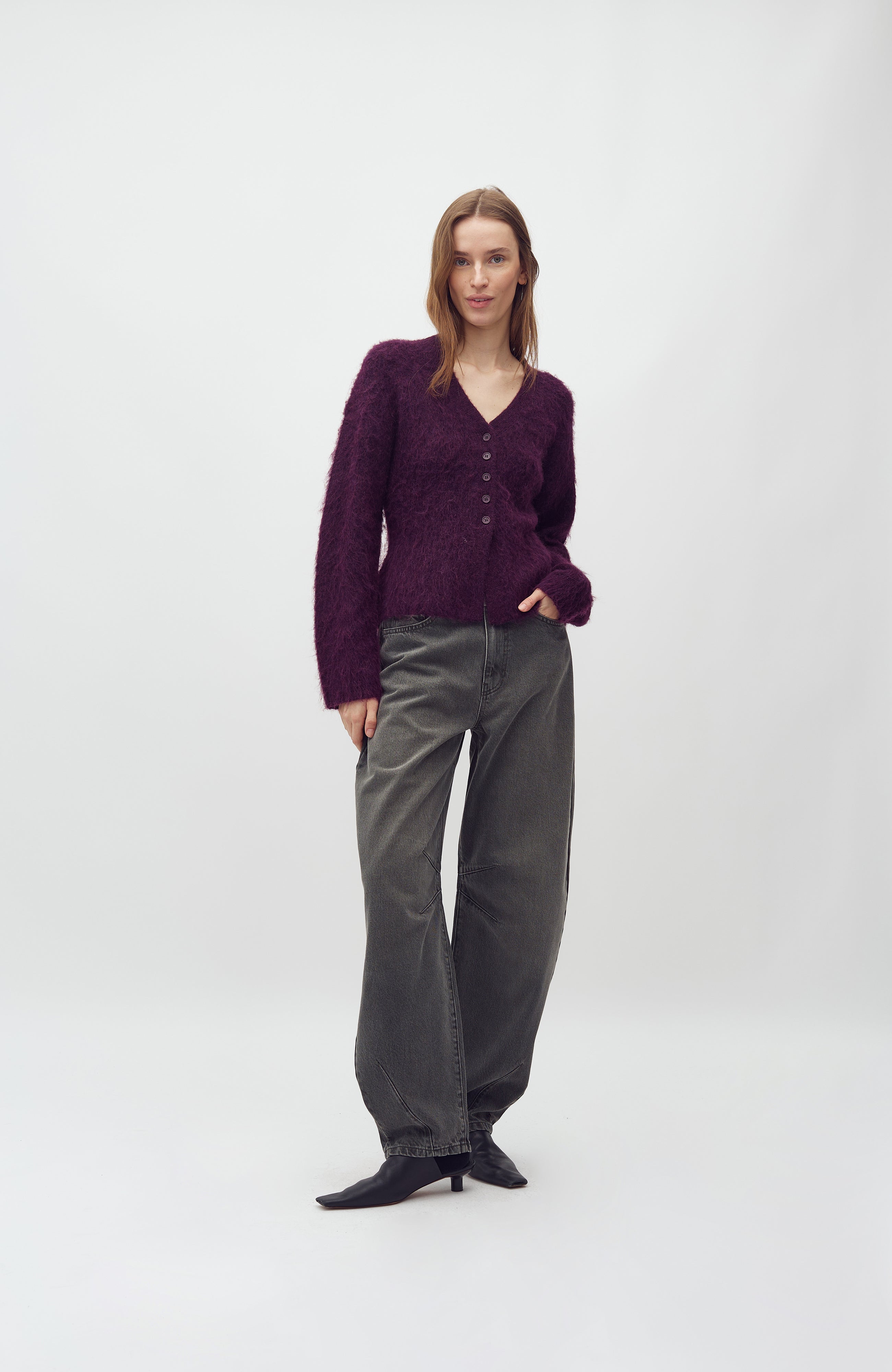 Conni-M_Blackberry Wine_Model_4