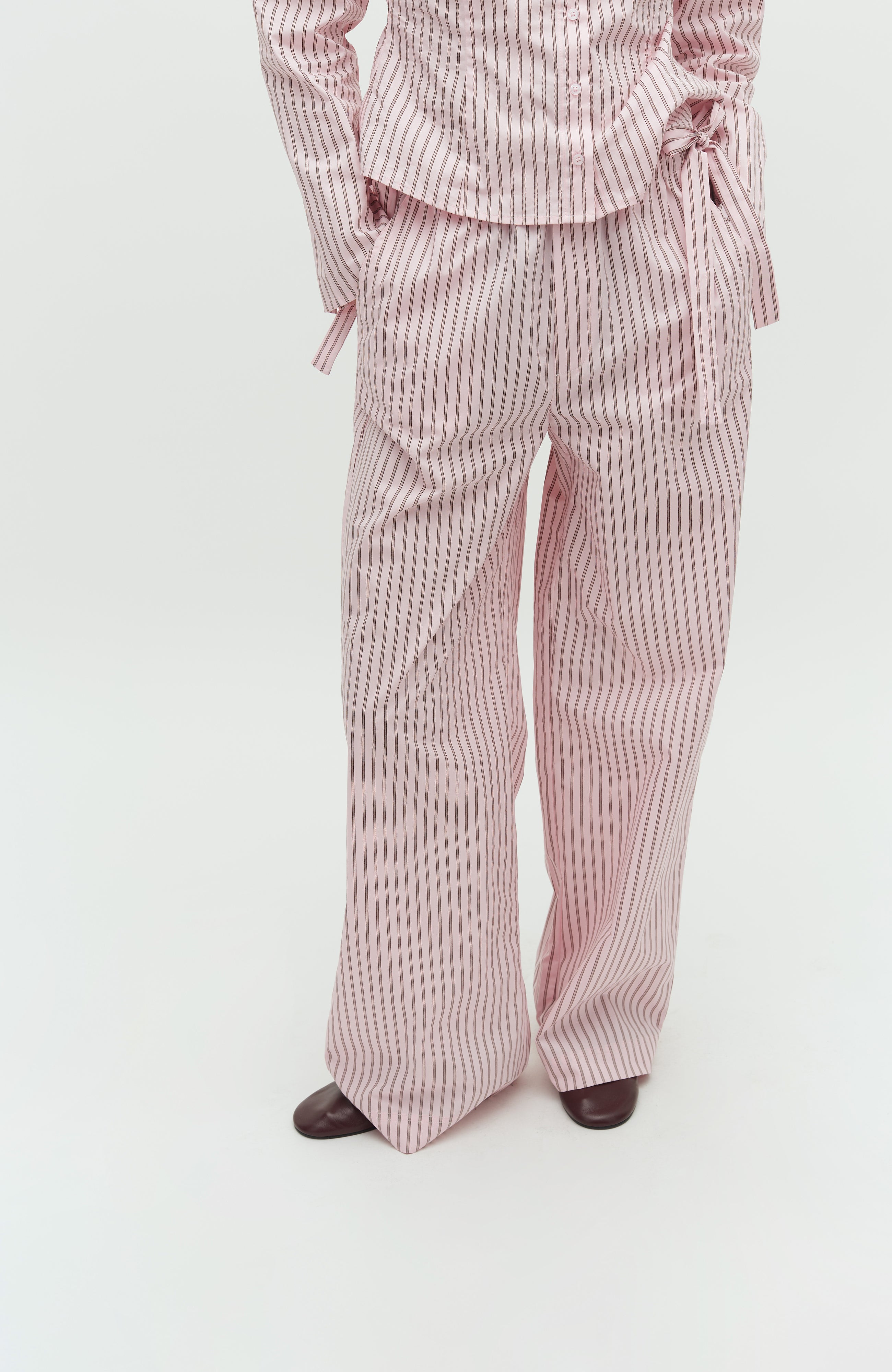 Irna-M_Light Pink Stripe_Model_1