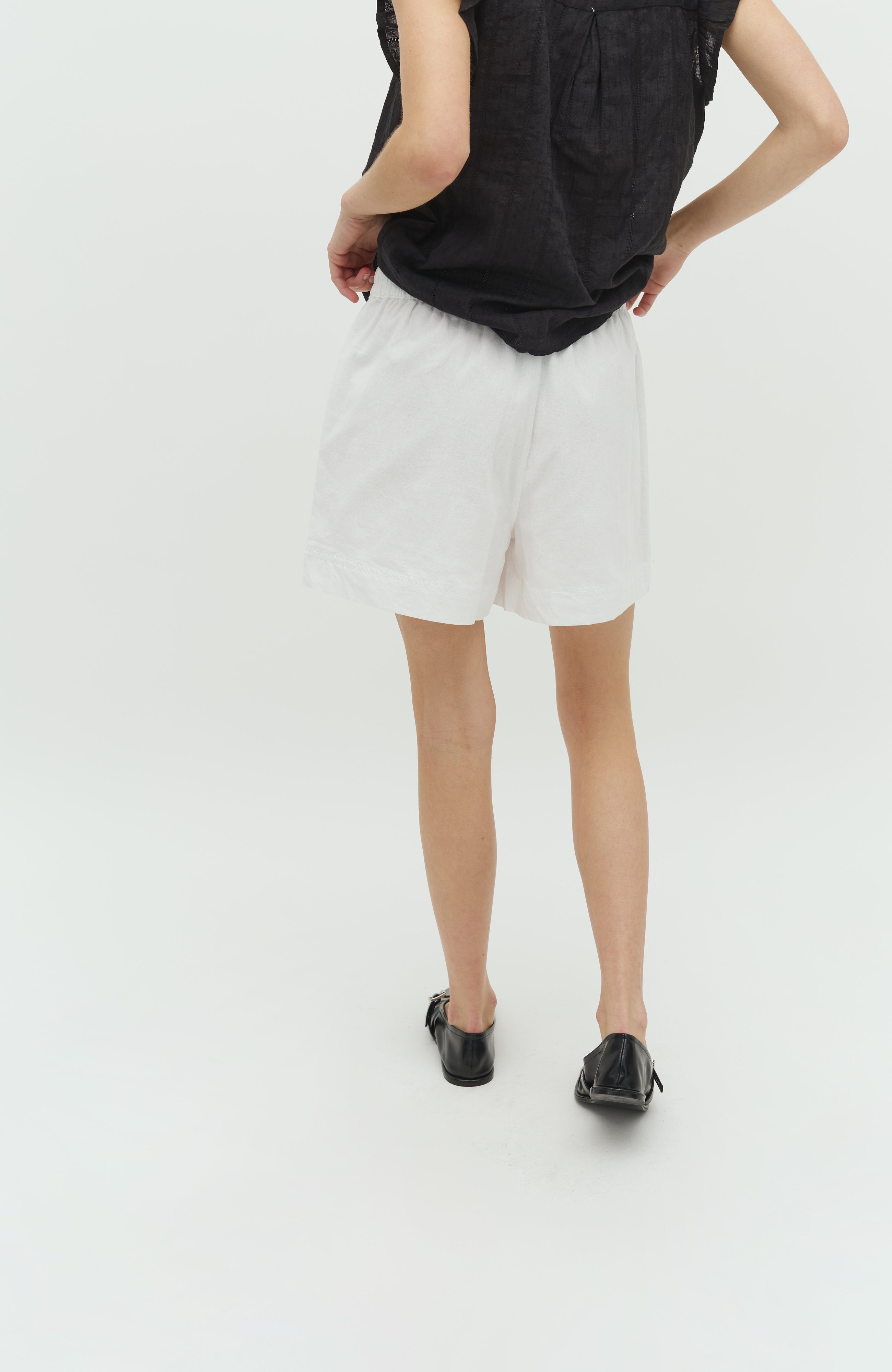 Meris-M_White_Model_3