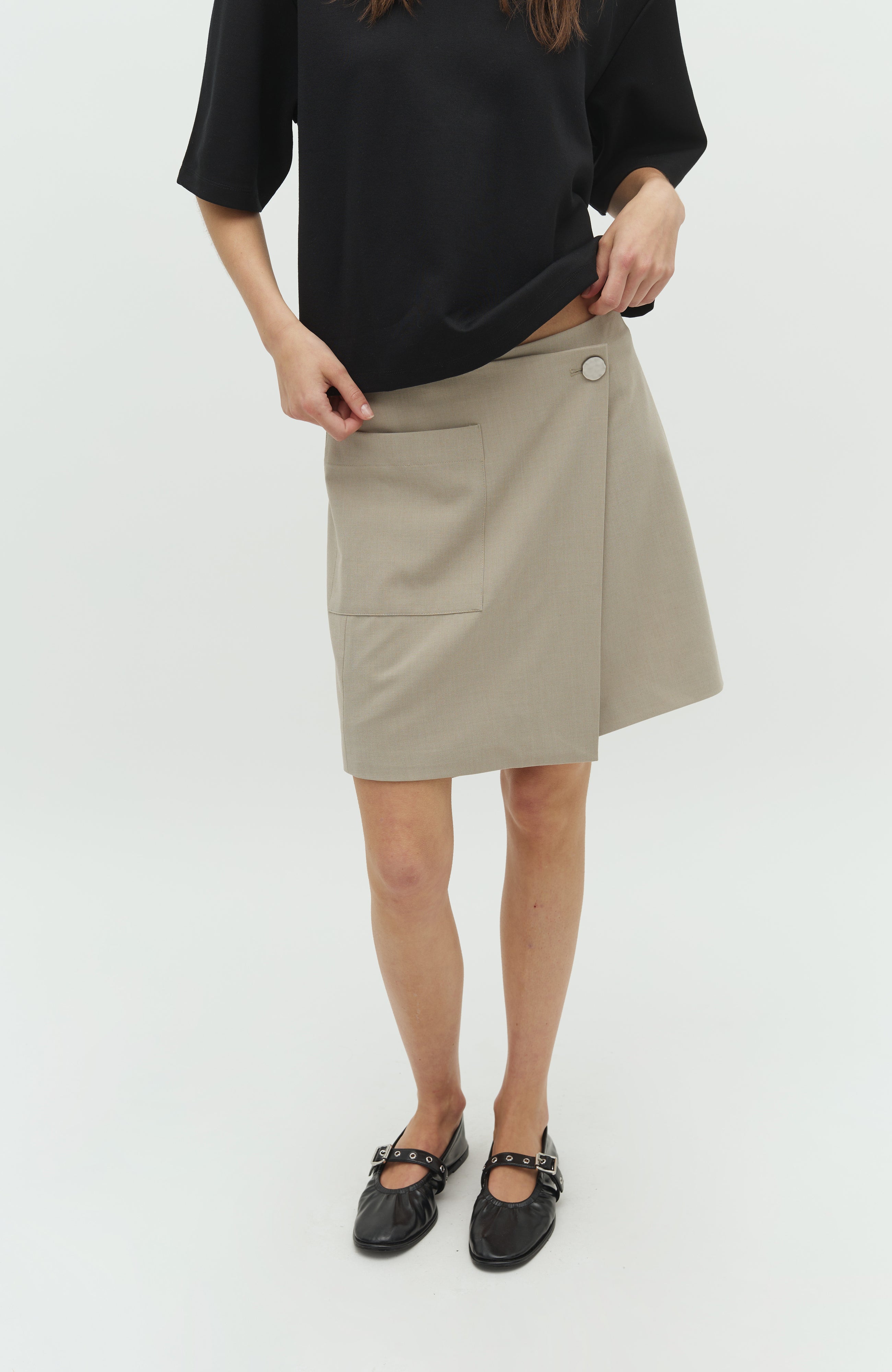 Keya-M_Light Twig_Model_1