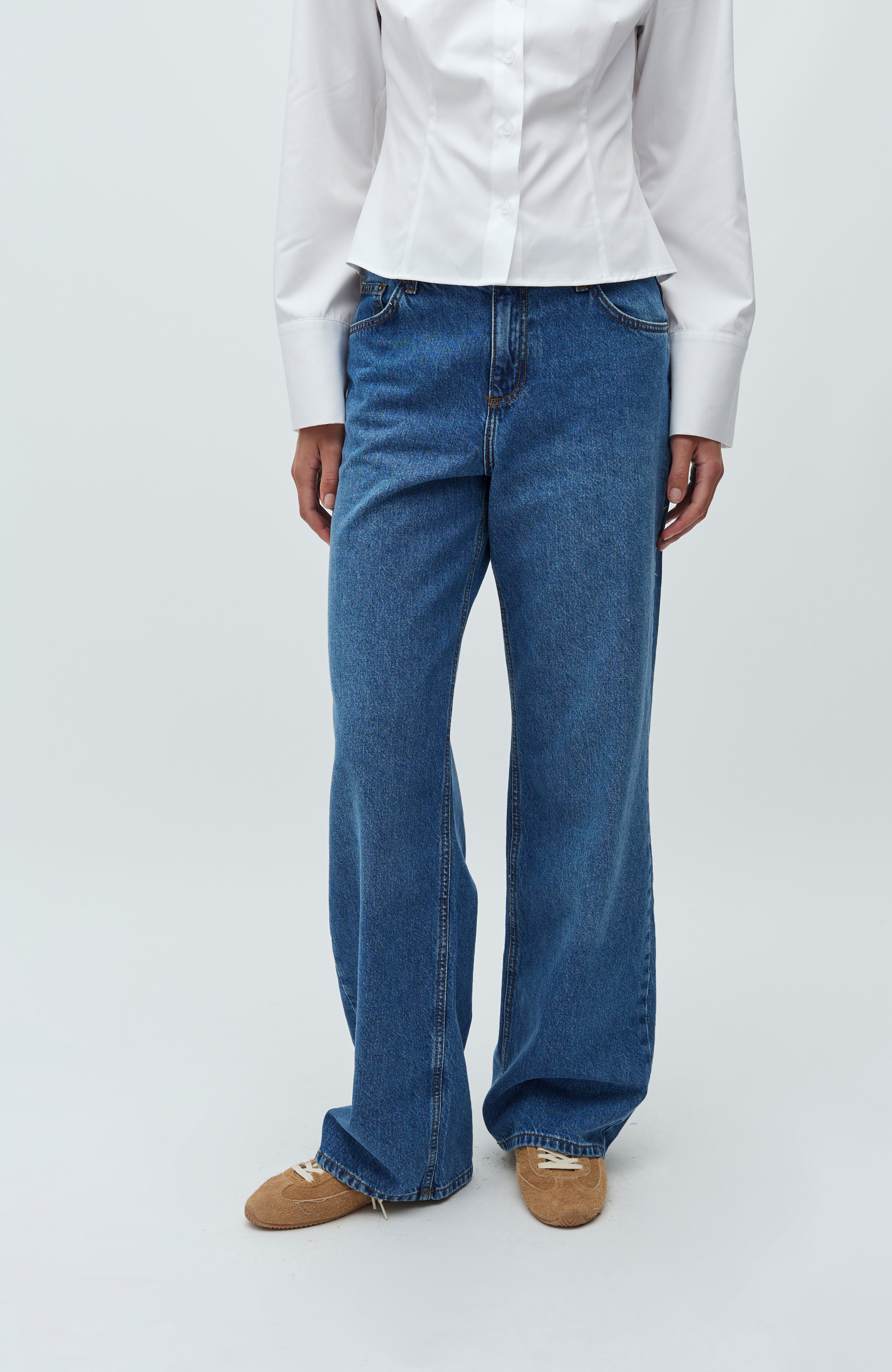 Cadian-G_Vintage blue Wash_Model_1