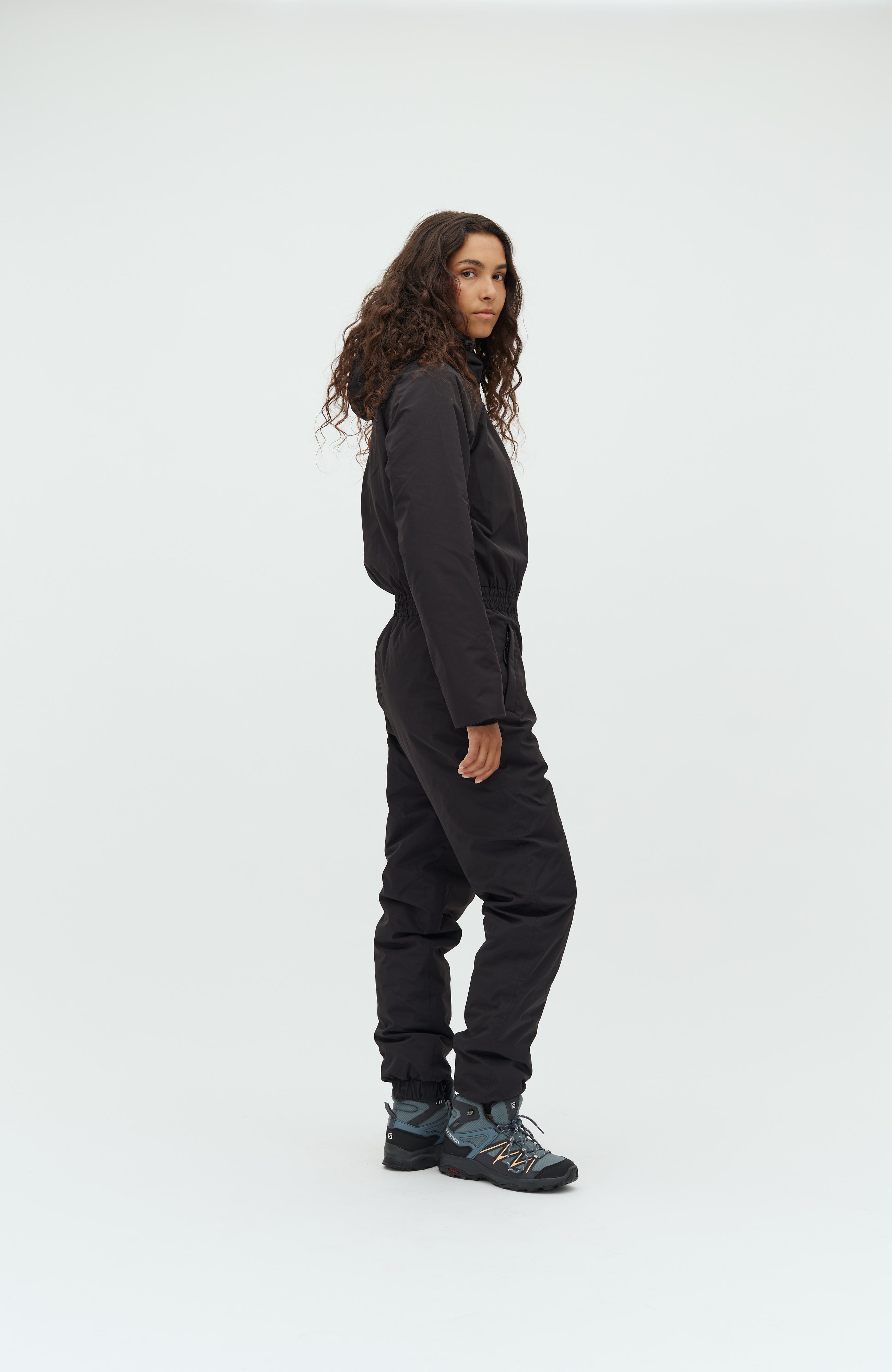 Izabela_Black_Model_2