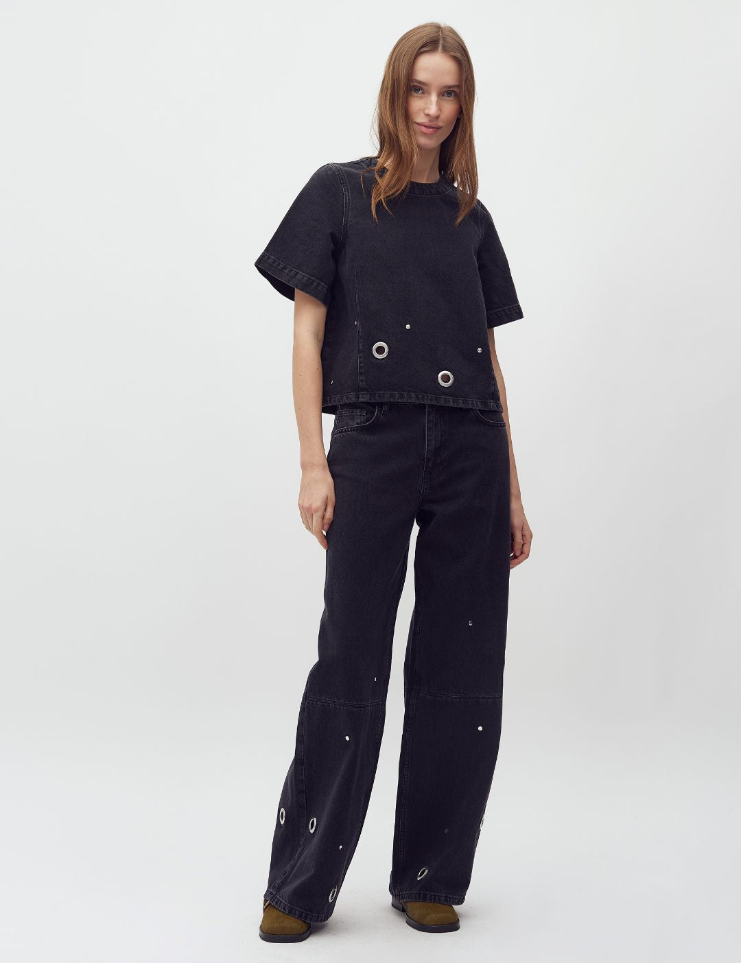 Luxia-M_Black Midnight Wash_Model_0