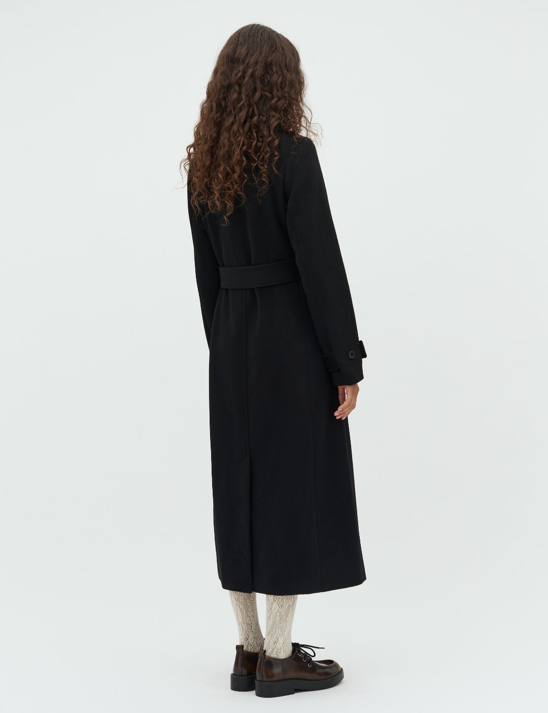 Kasimira-M_Black_Model_2