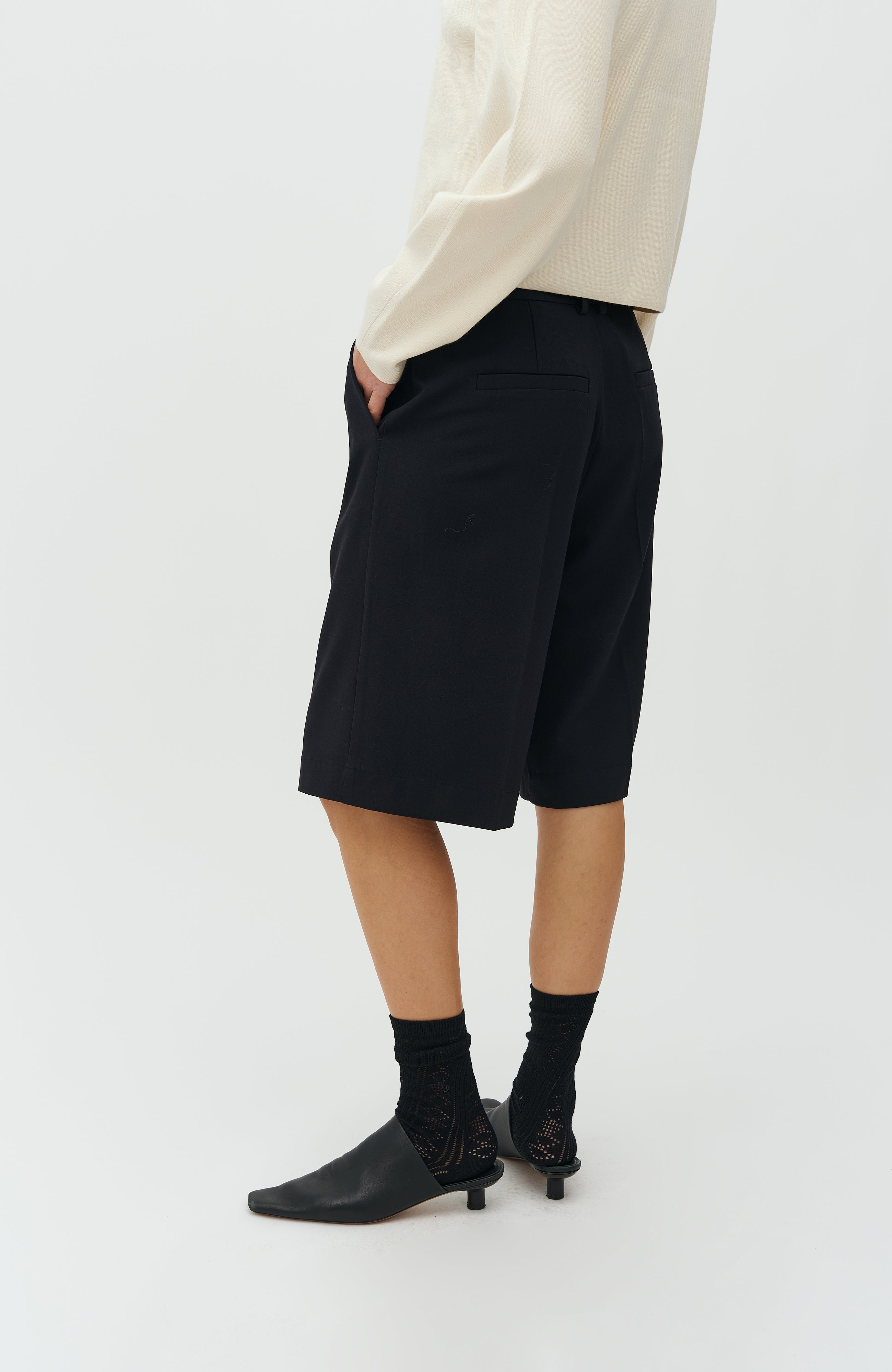 Bamudo-M_Black_Model_6