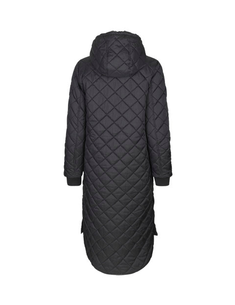 Arrow_Black_Packshot_1