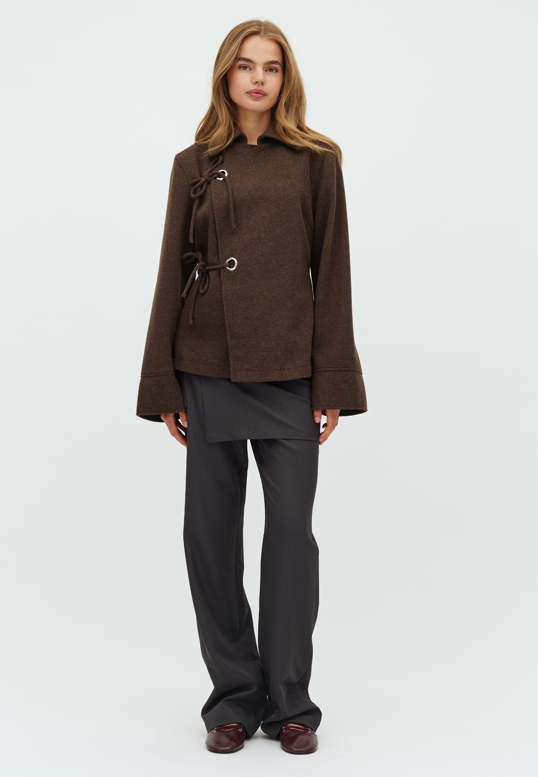 Mazelle-F_Dark brown melange_Model_0