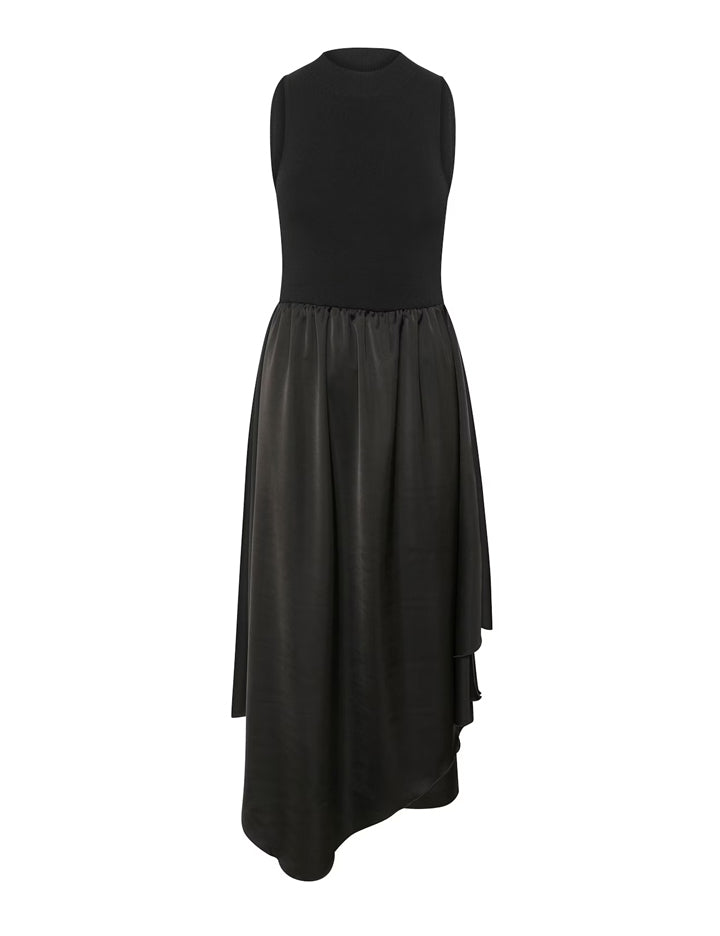 10909995 GZsama sl dress_Black_Packshot_0