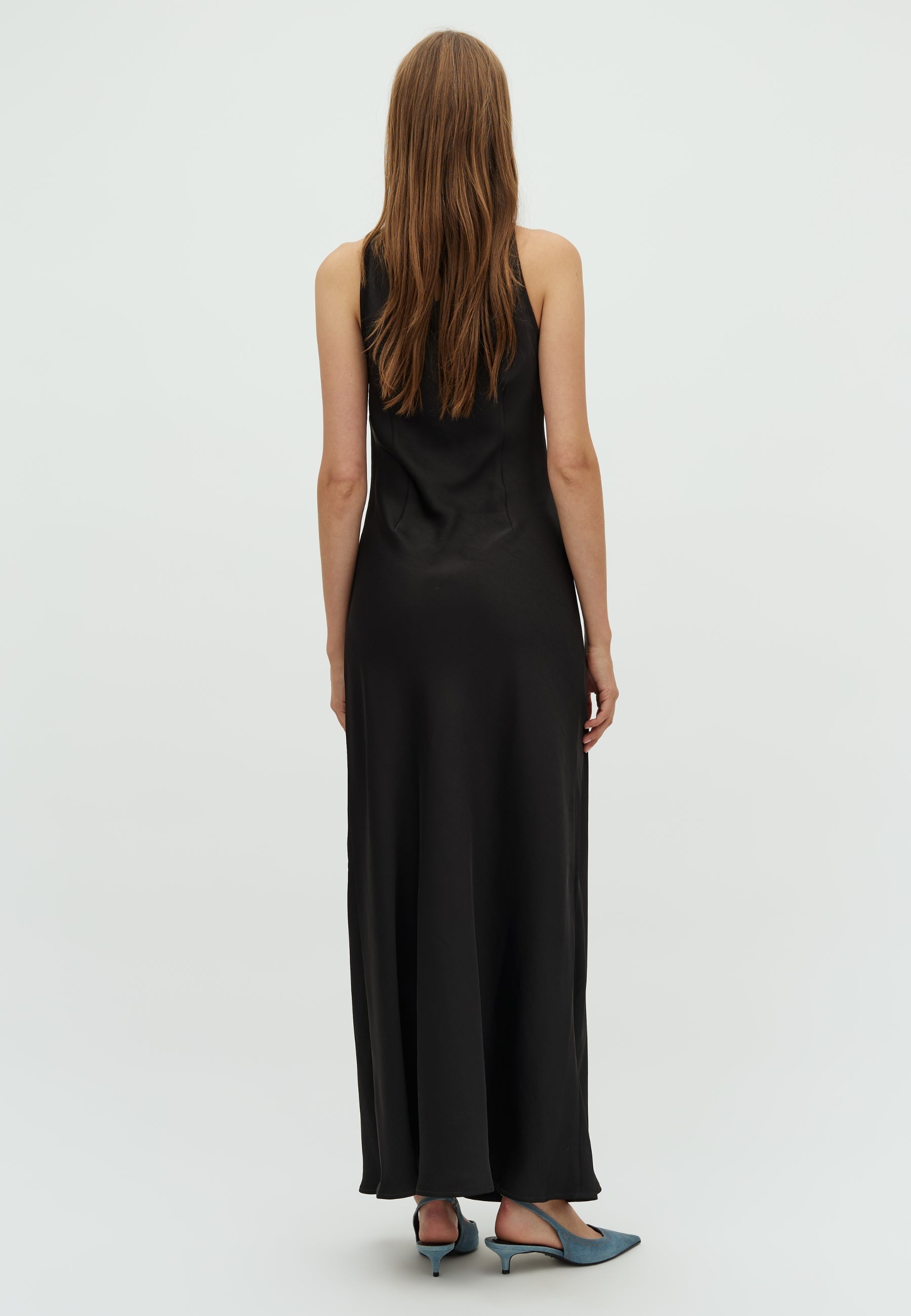 167453 Melinie Heavy Satin Dress_Black_Model_2