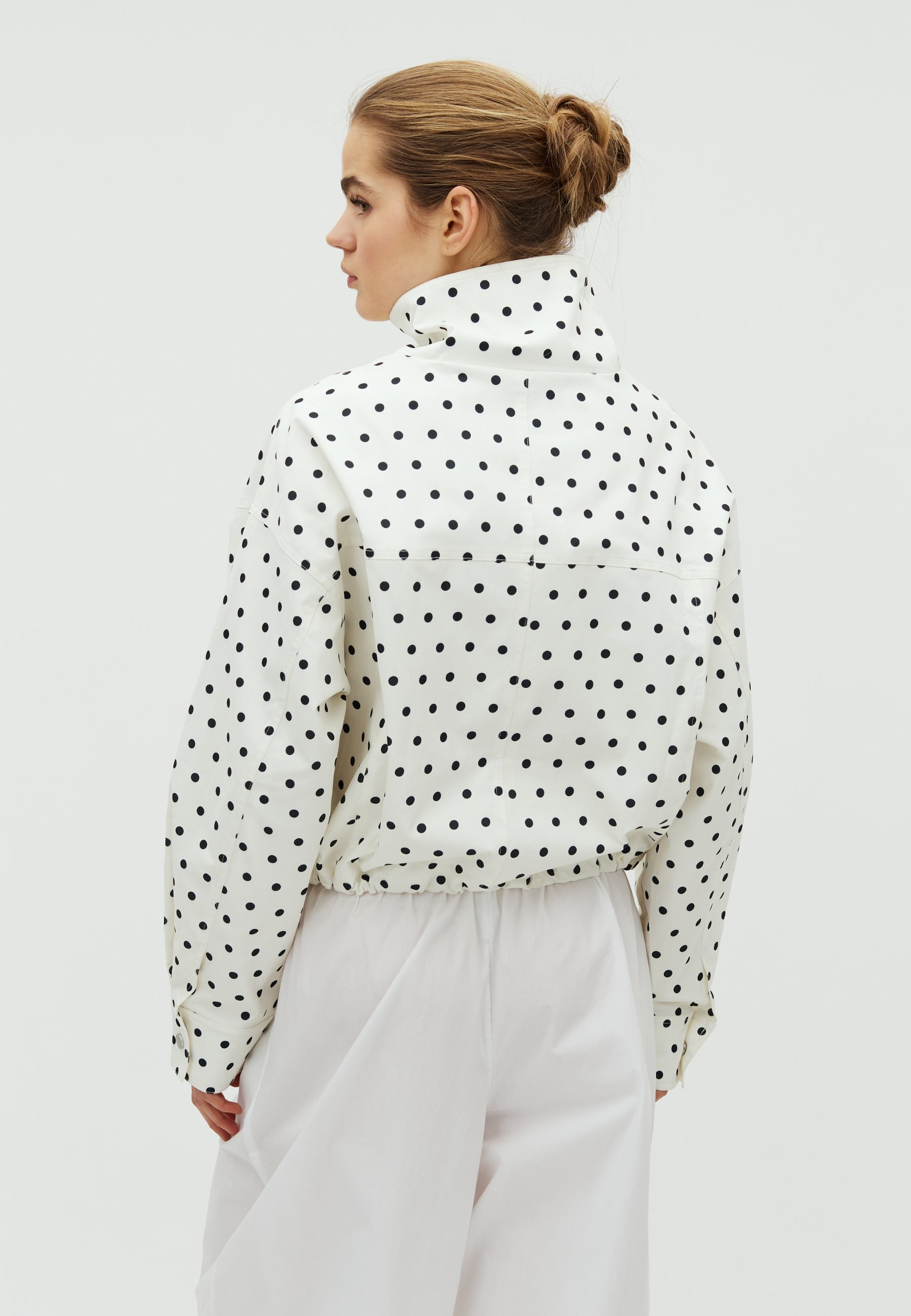 168930 Wallisa Dot Jacket_White_Model_2