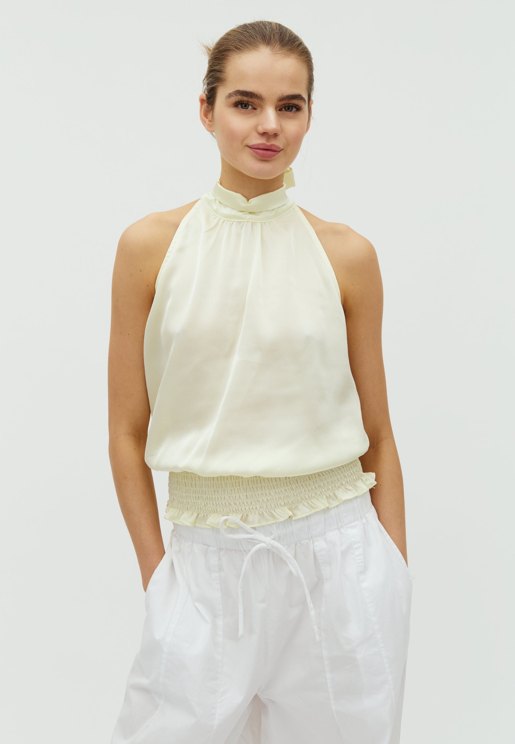 168618 Mos Solid Top_Butter Yellow_Model_0