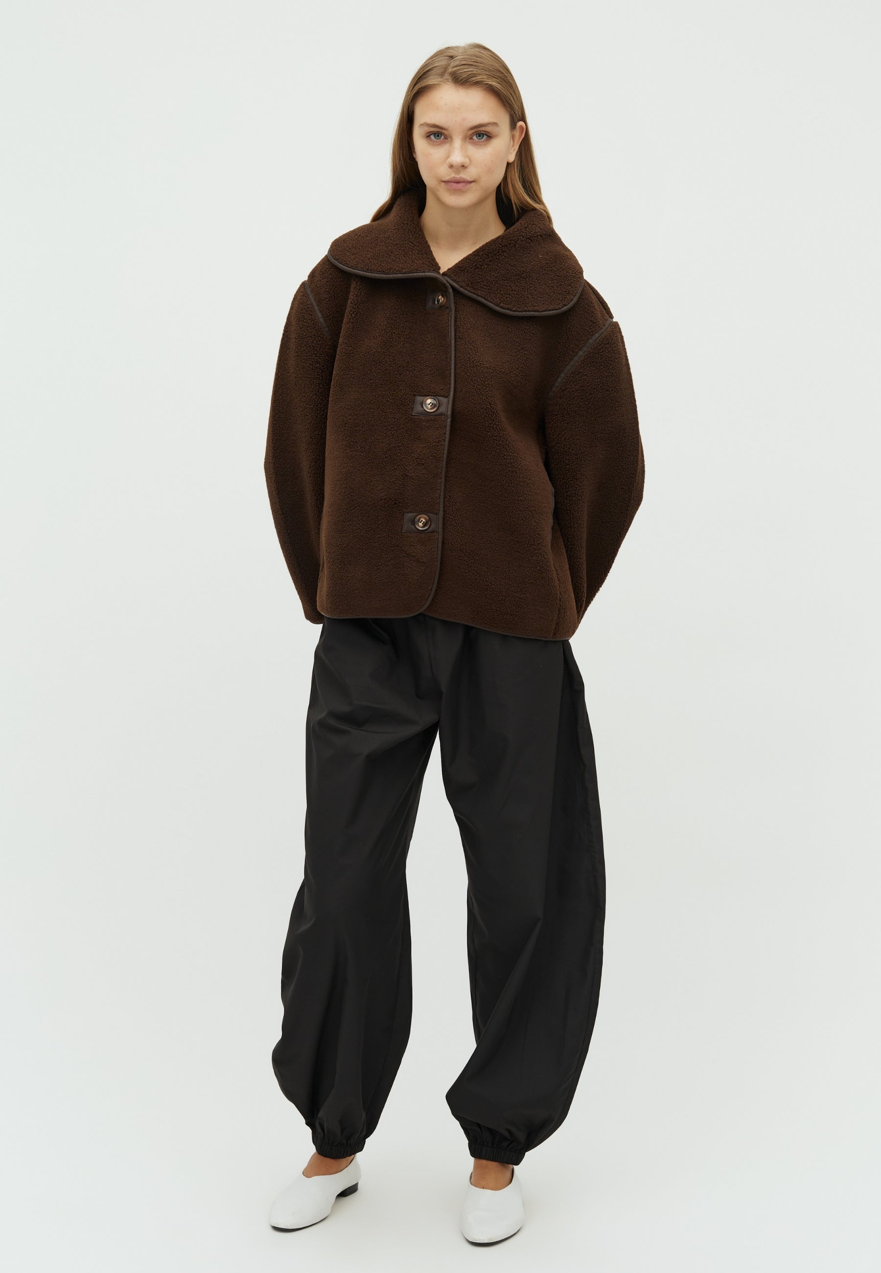 166397 Admund Teddy Jacket_Dark brown_Model_2