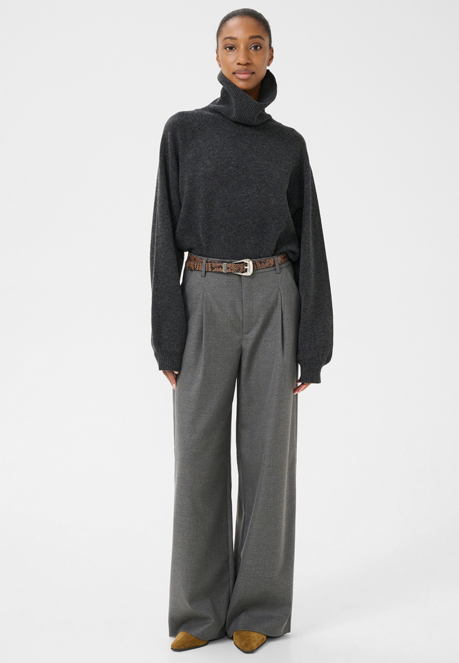 10910494 GZpaula MW wide pants NOOS_Dark grey melange_Model_0