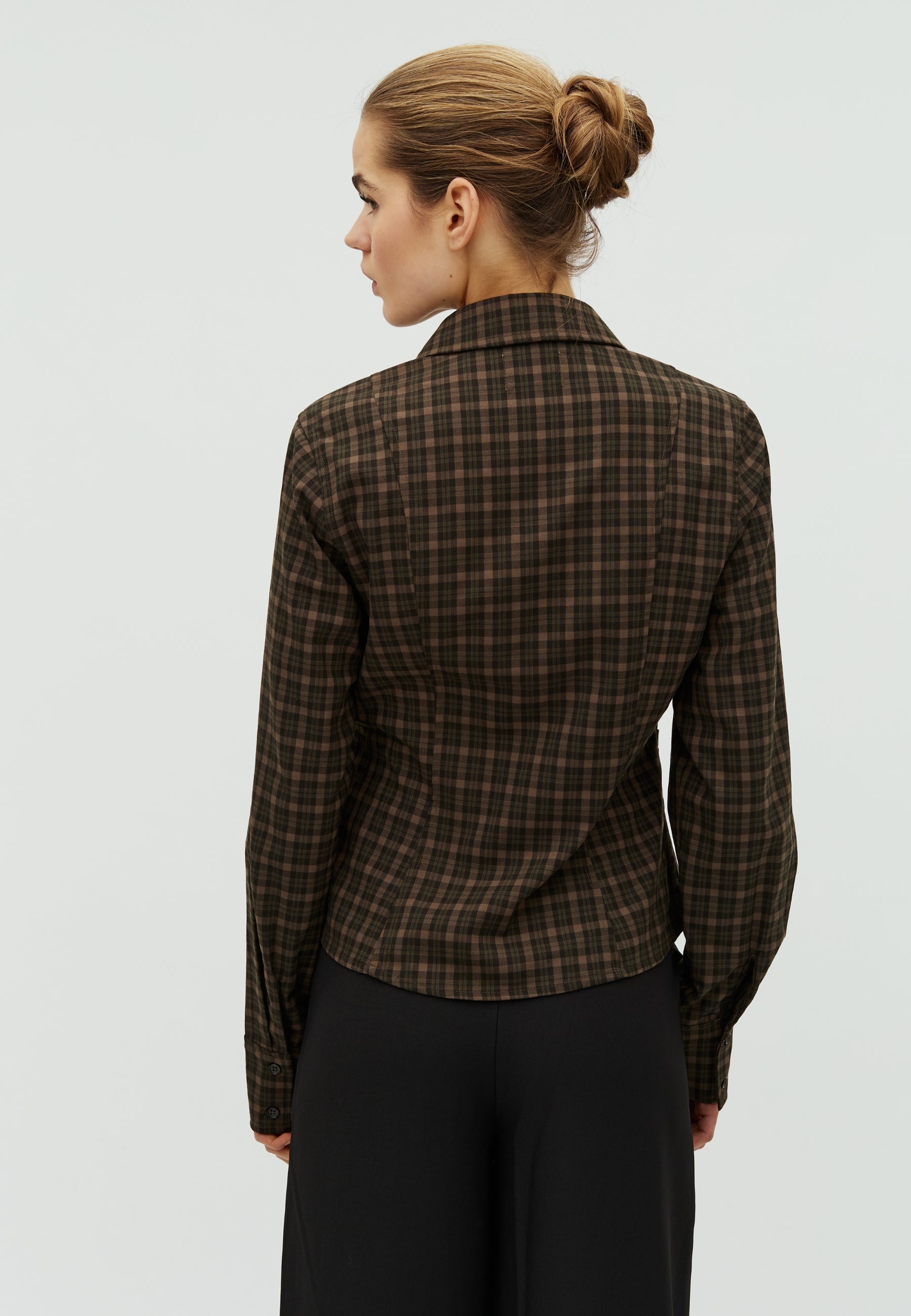 Cefalu-F_Check Camel_Model_2