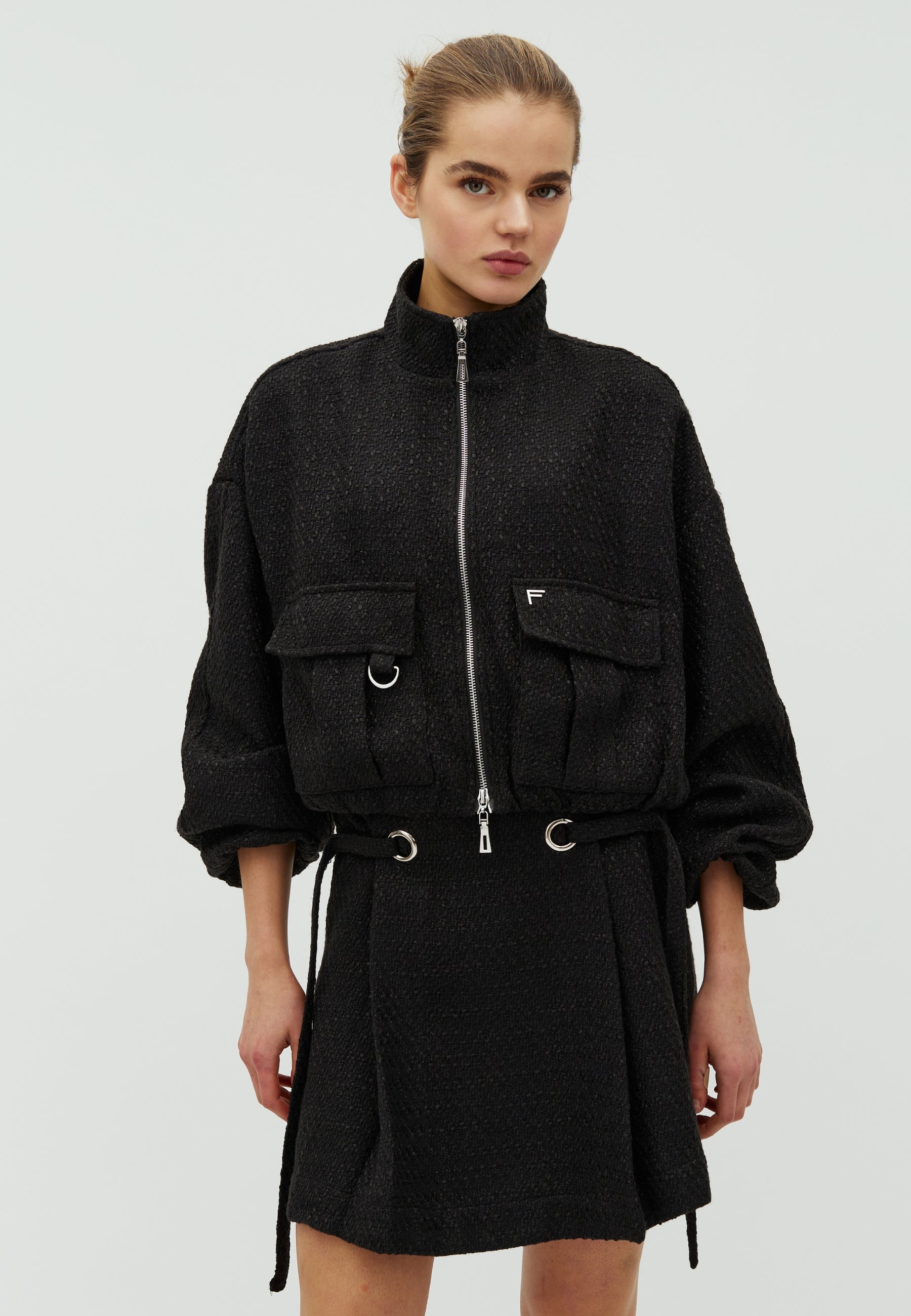 Talca-F_Black_Model_0