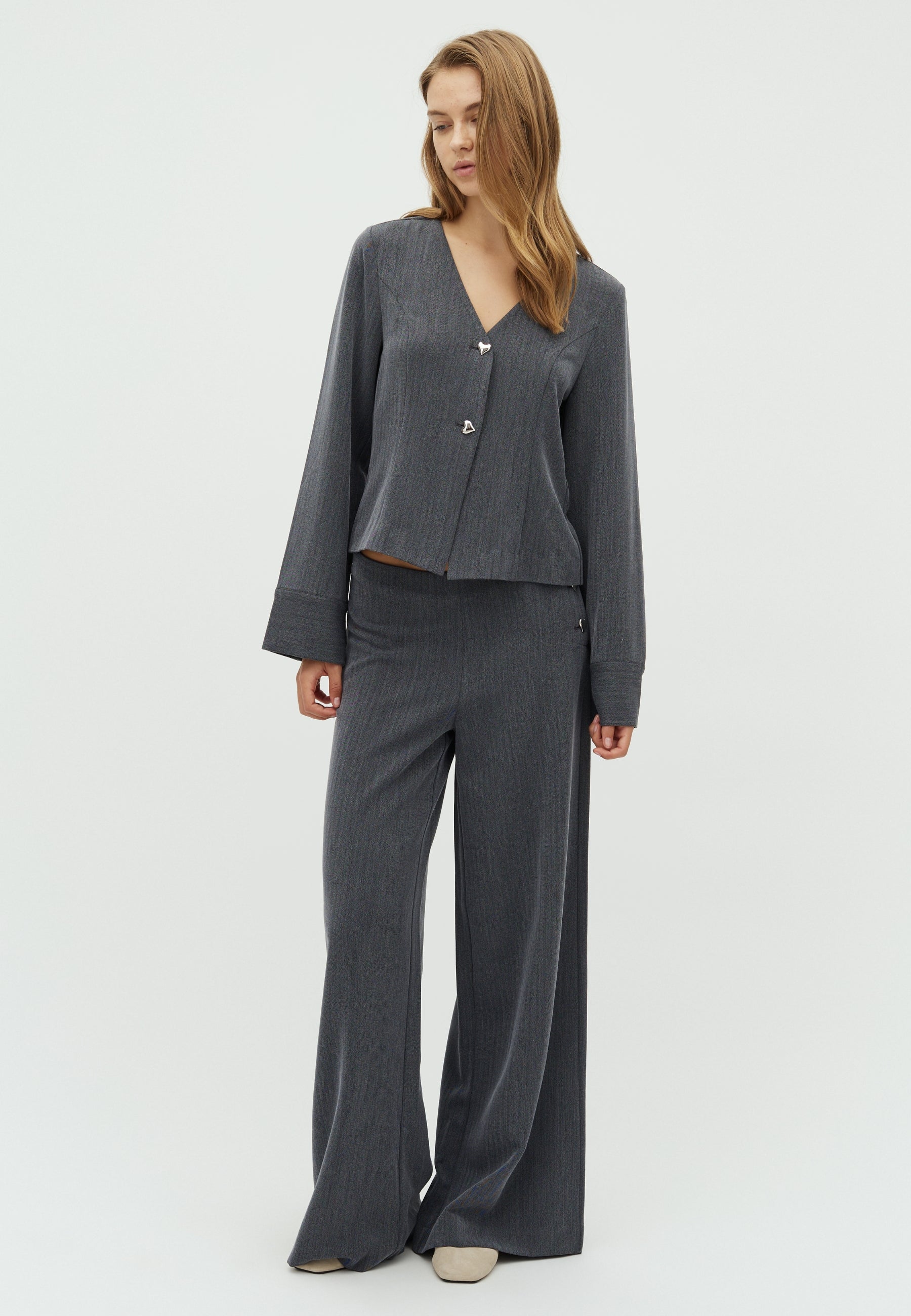 Celli-F_Dark grey melange_Model_0