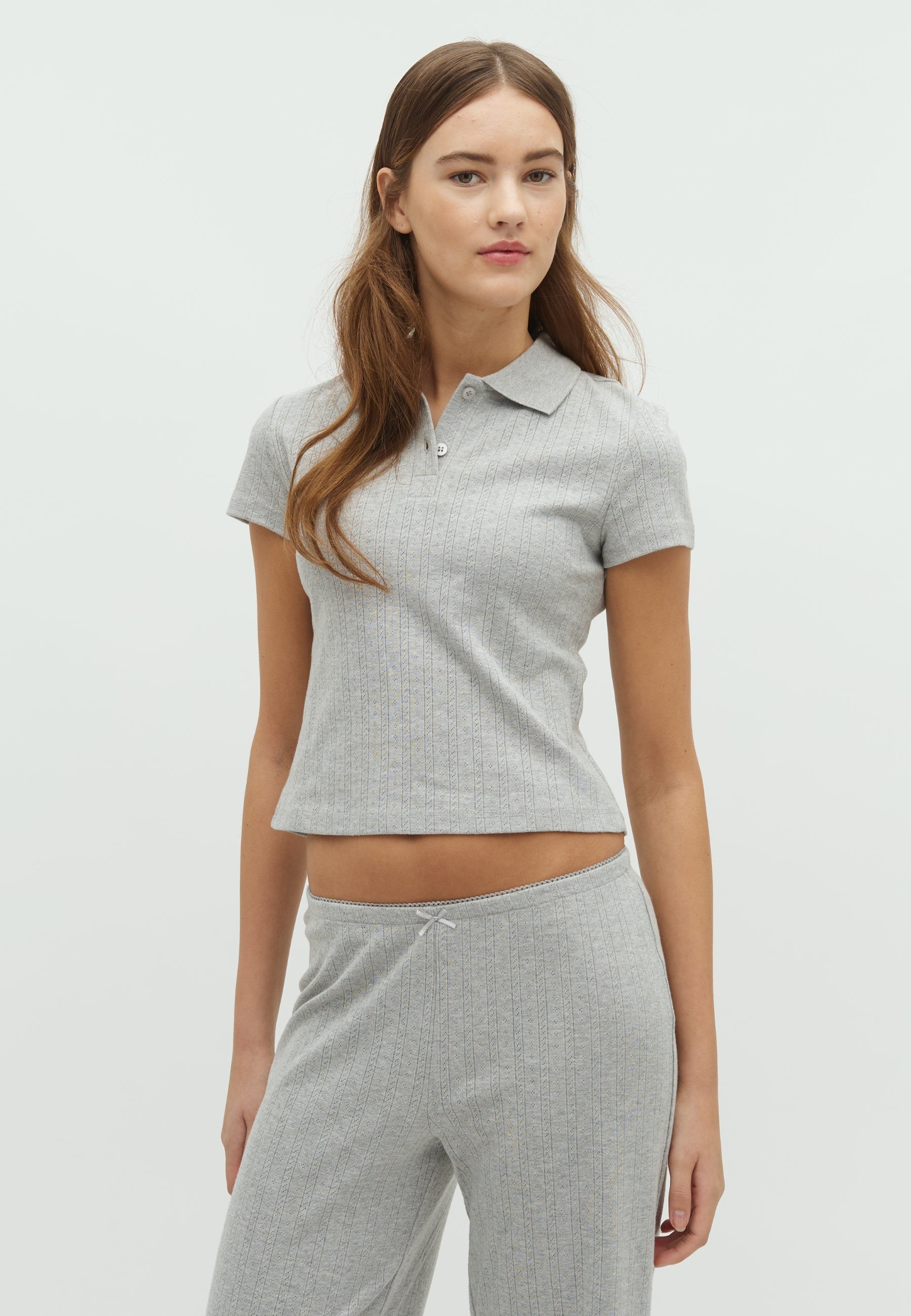 Monci-F_Medium grey Melange_Model_0