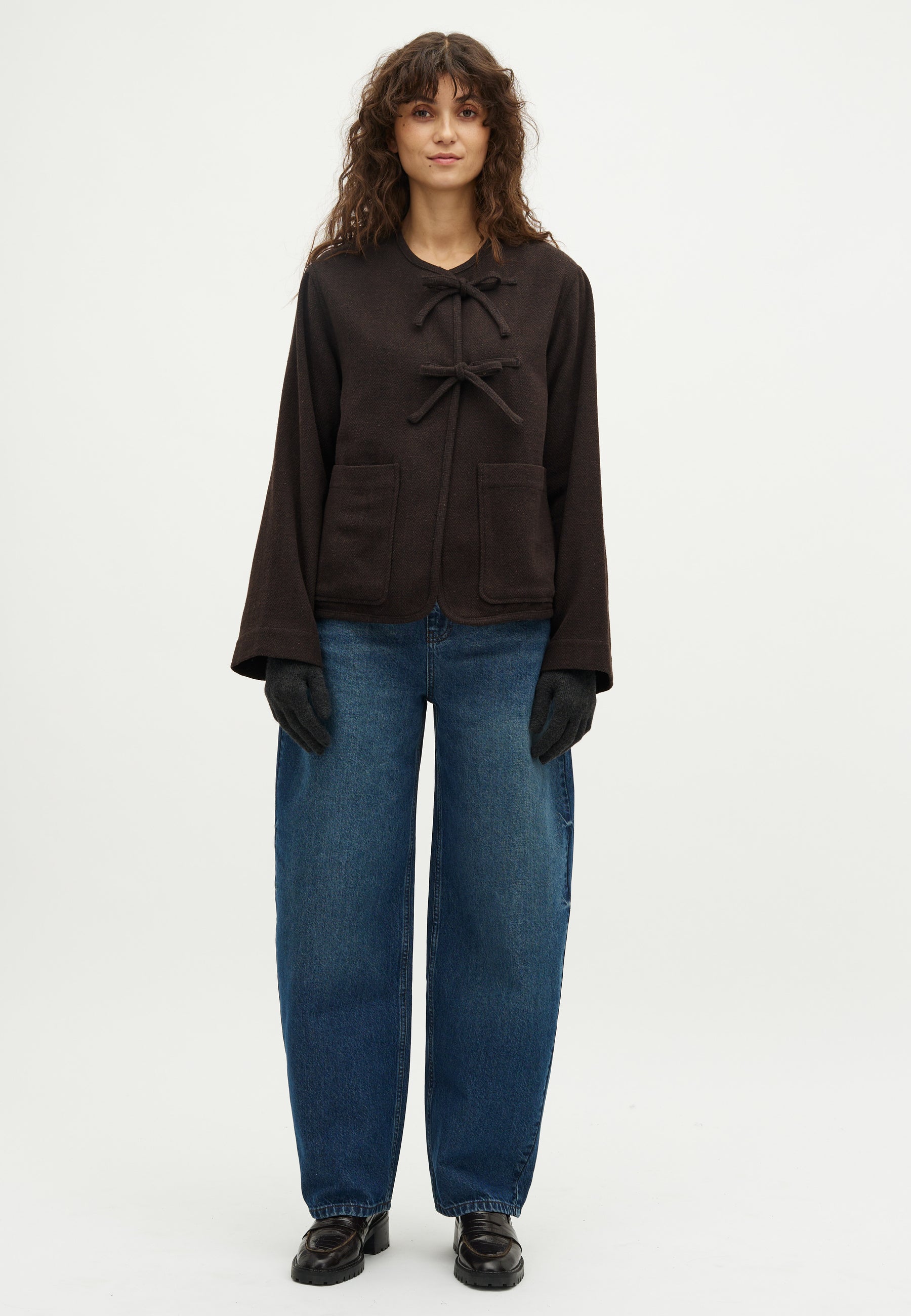 Mariell-G_Brown black mix_Model_0