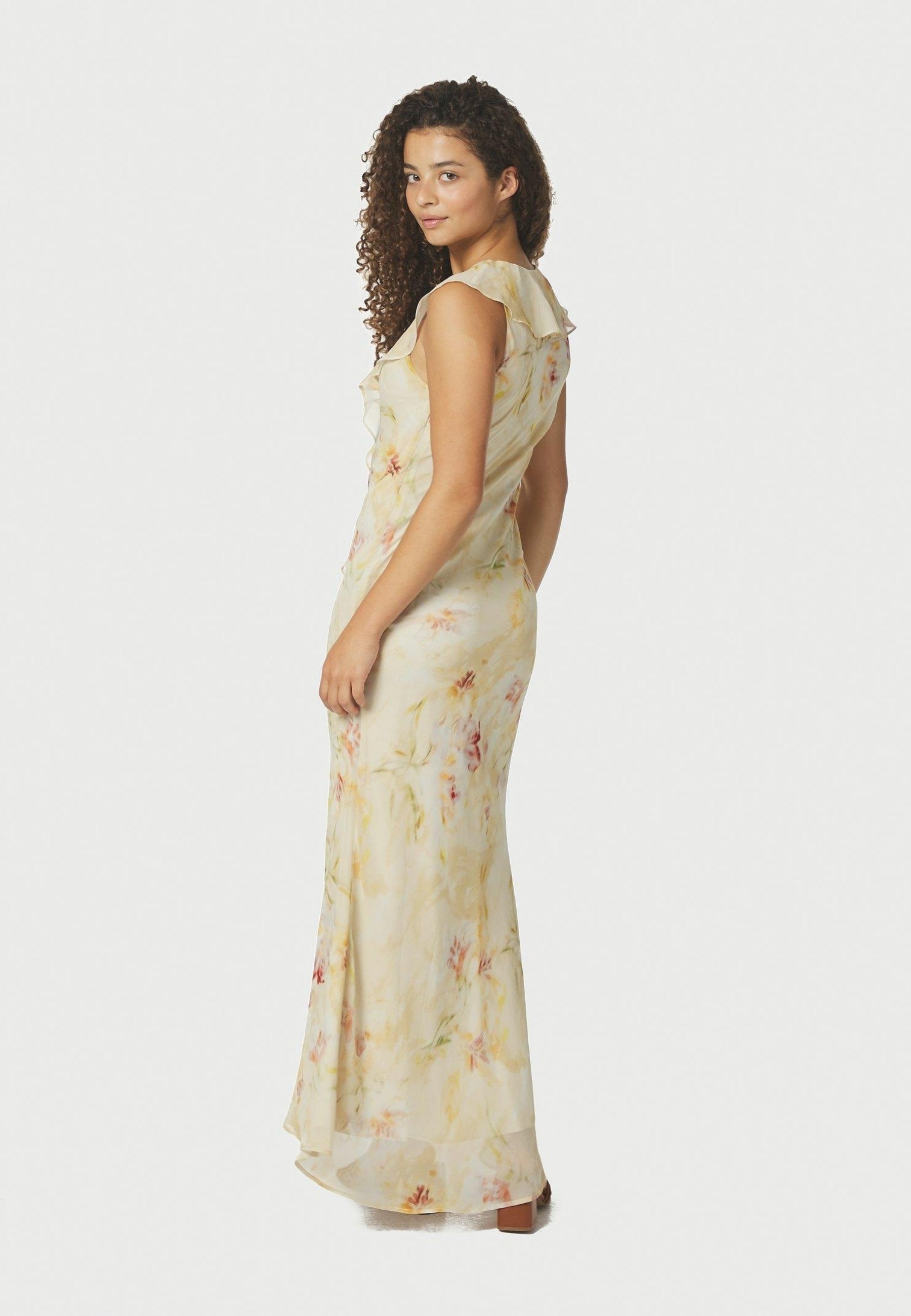 167616 Zella Chiffon Print Dress_Dusty Yellow_Model_2