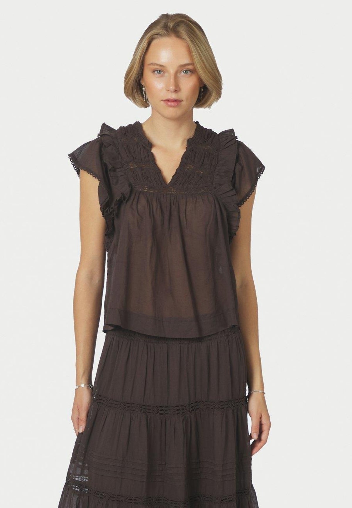 159881 Jayla S Voile Top_Dark brown_Model_0