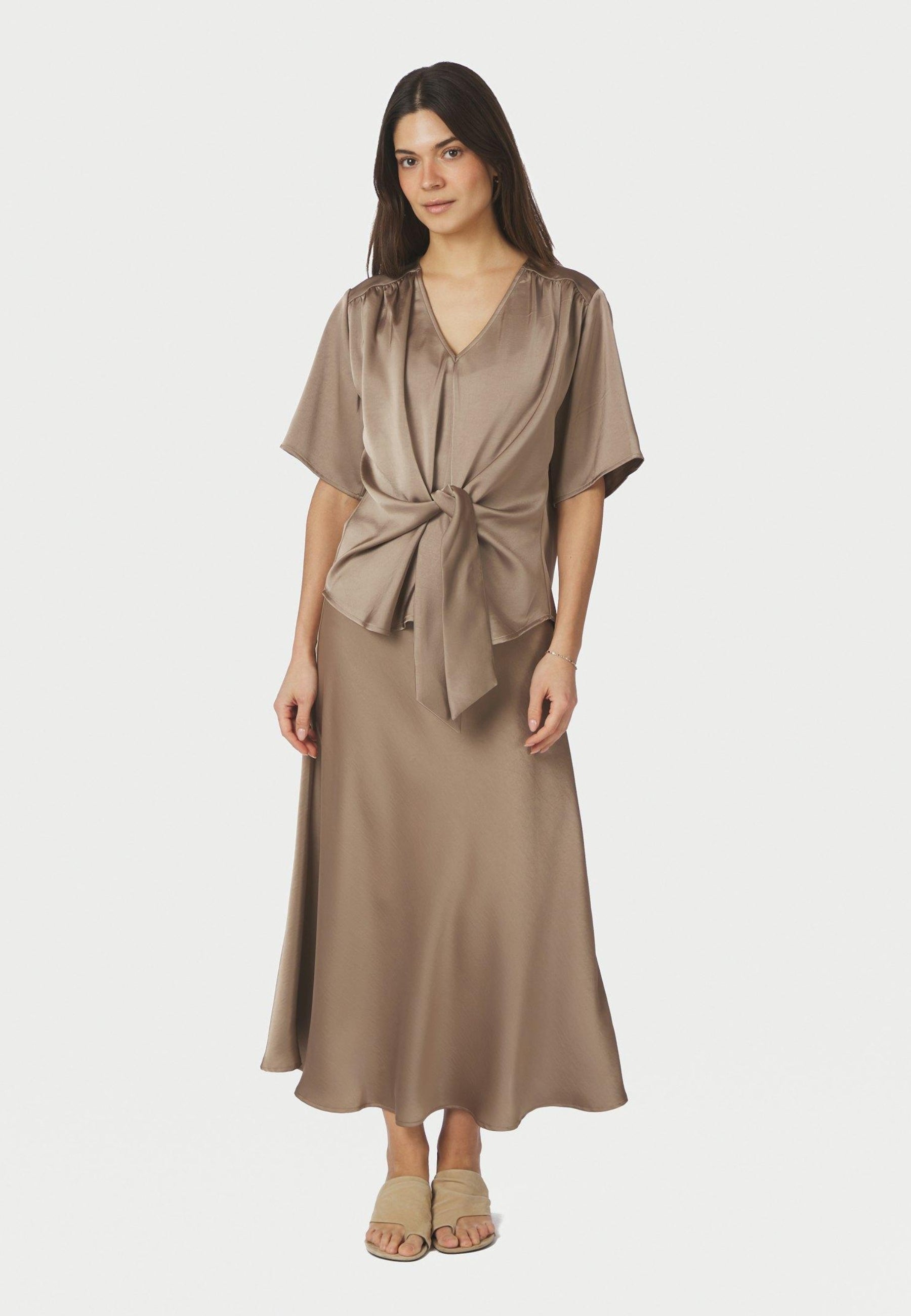 157755 Bovary Skirt_Dark Taupe_Model_0