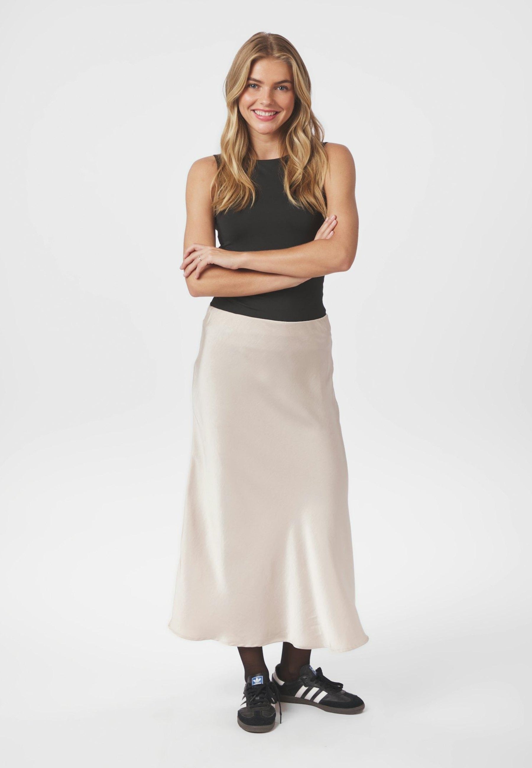 157755 Bovary Skirt_Champagne_Model_0