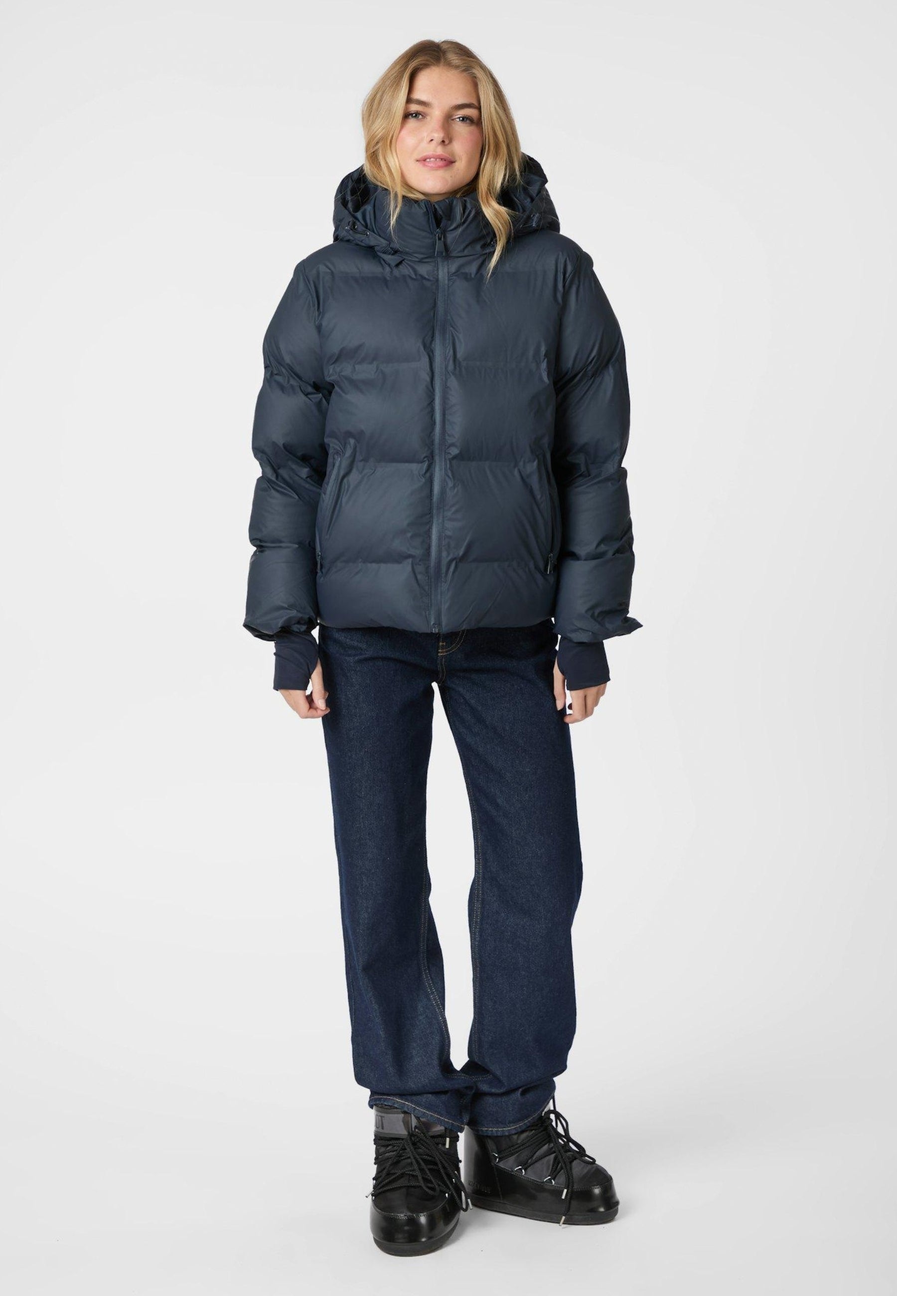 158082 Fox C Puffer Jacket_Navy_Model_0