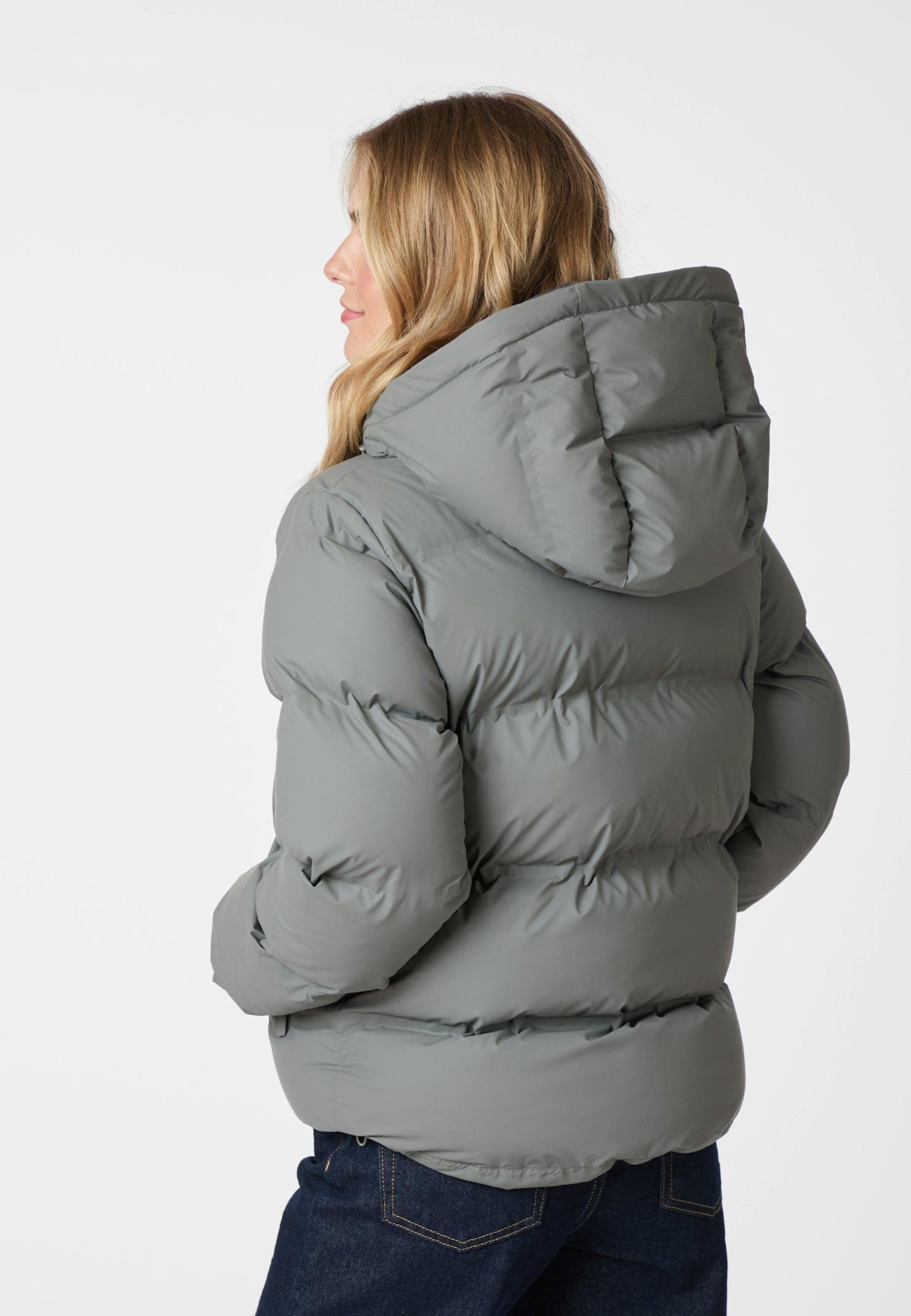 158082 Fox C Puffer Jacket_Grey_Model_3