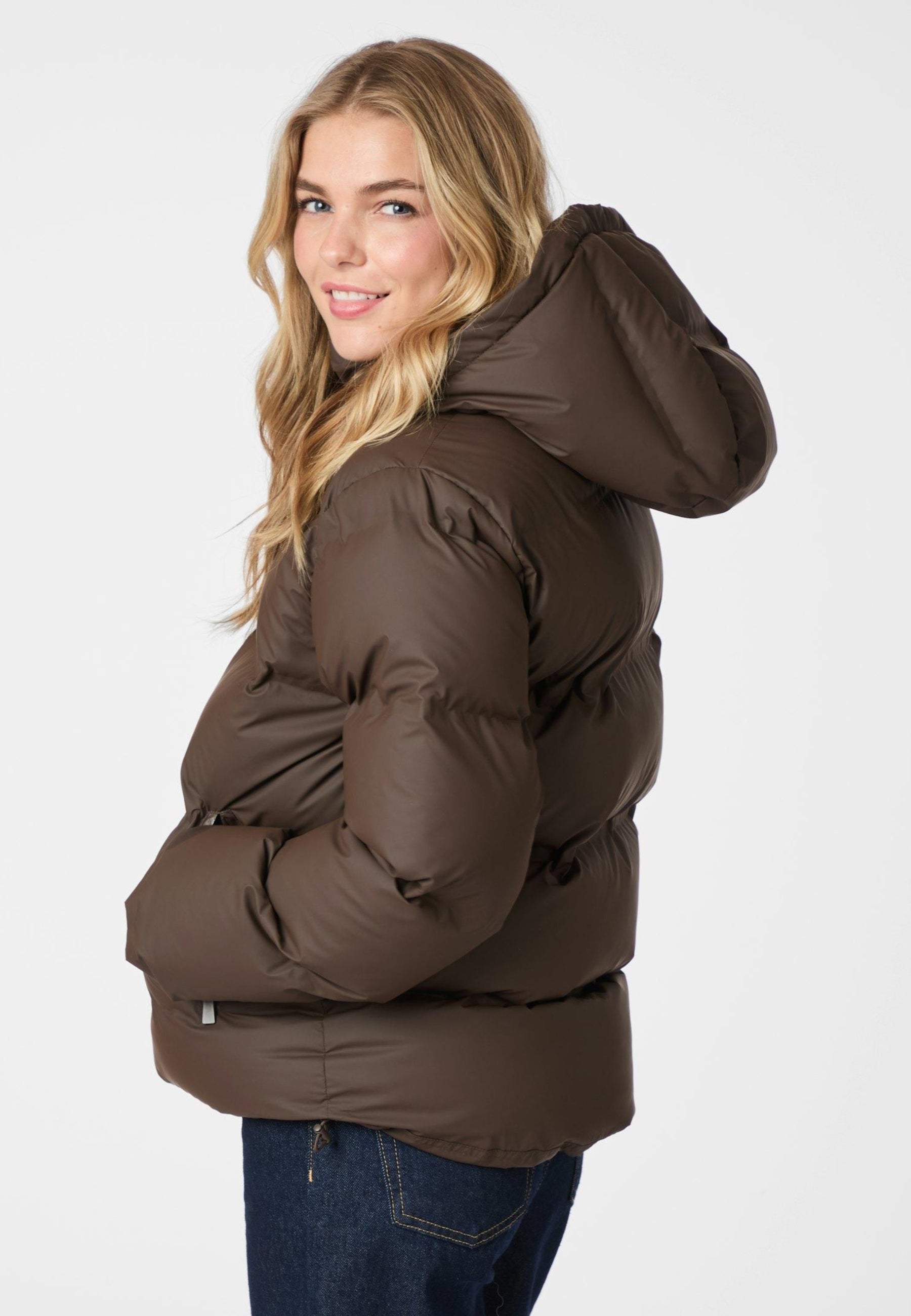 158082 Fox C Puffer Jacket_Dark brown_Model_3