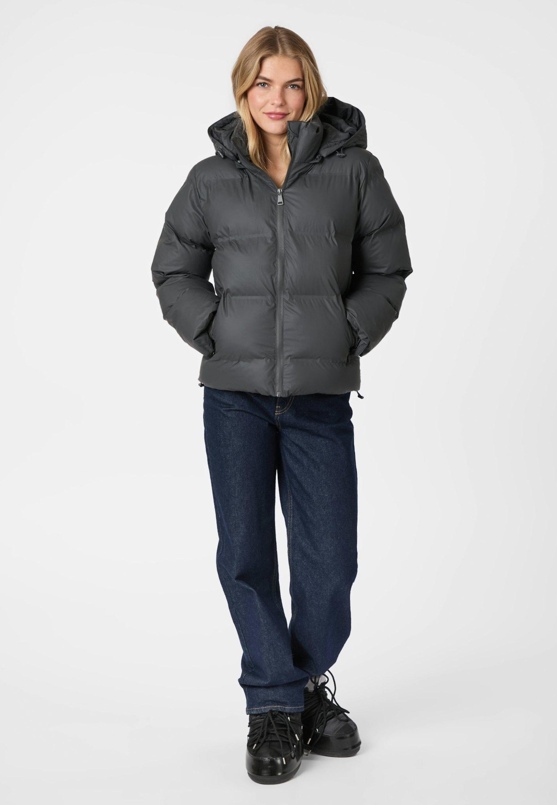 158082 Fox C Puffer Jacket_Antracit_Model_0