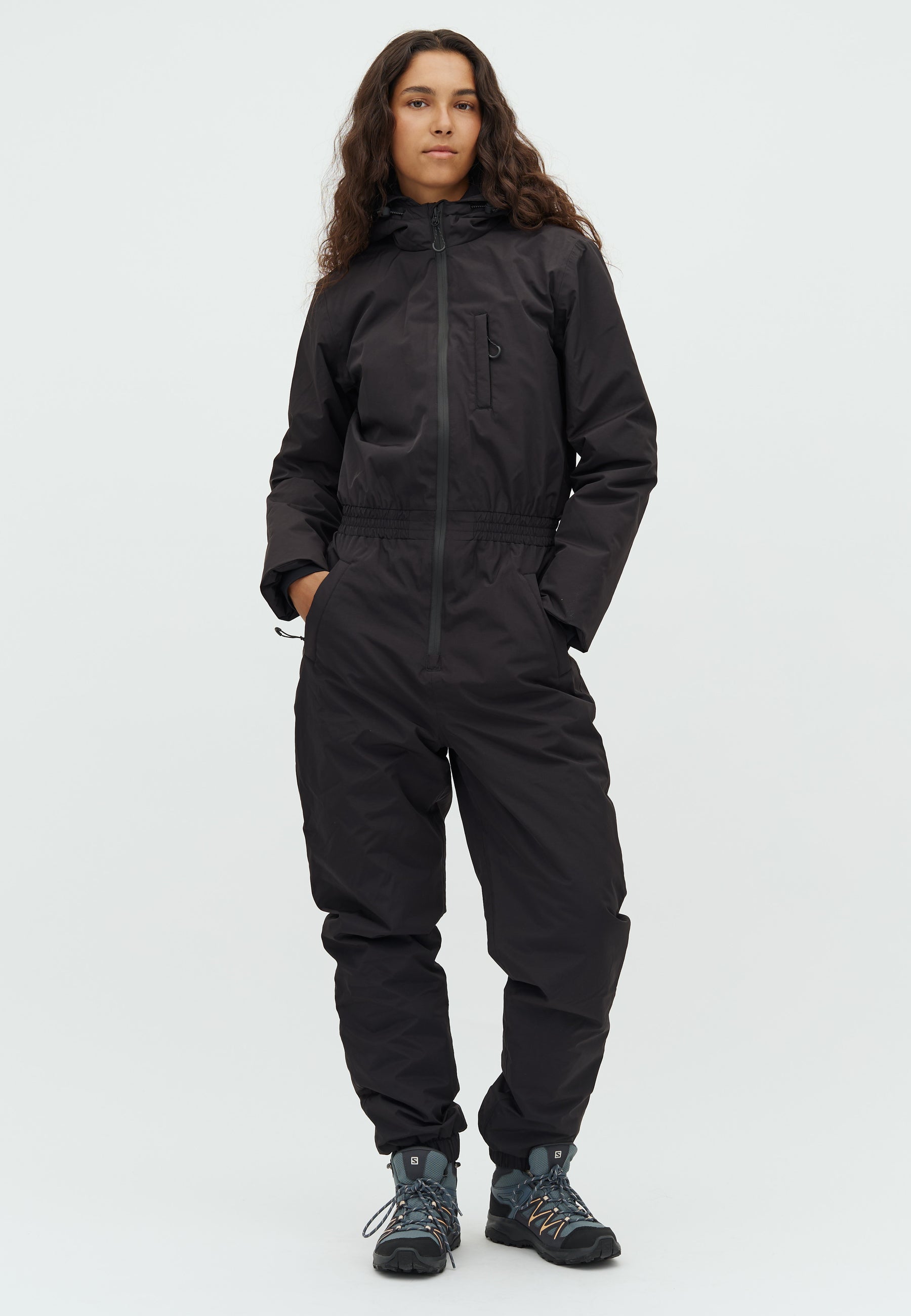 Izabela_Black_Model_0