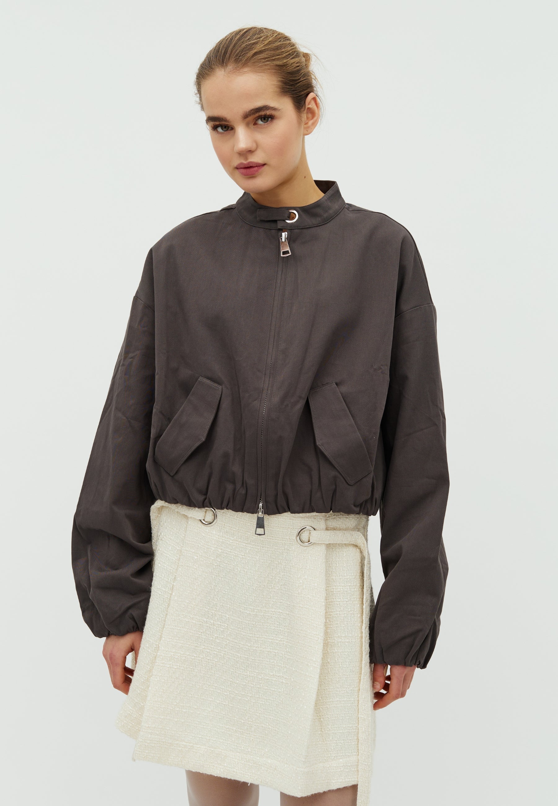 Elicora-F_Dark grey_Model_0