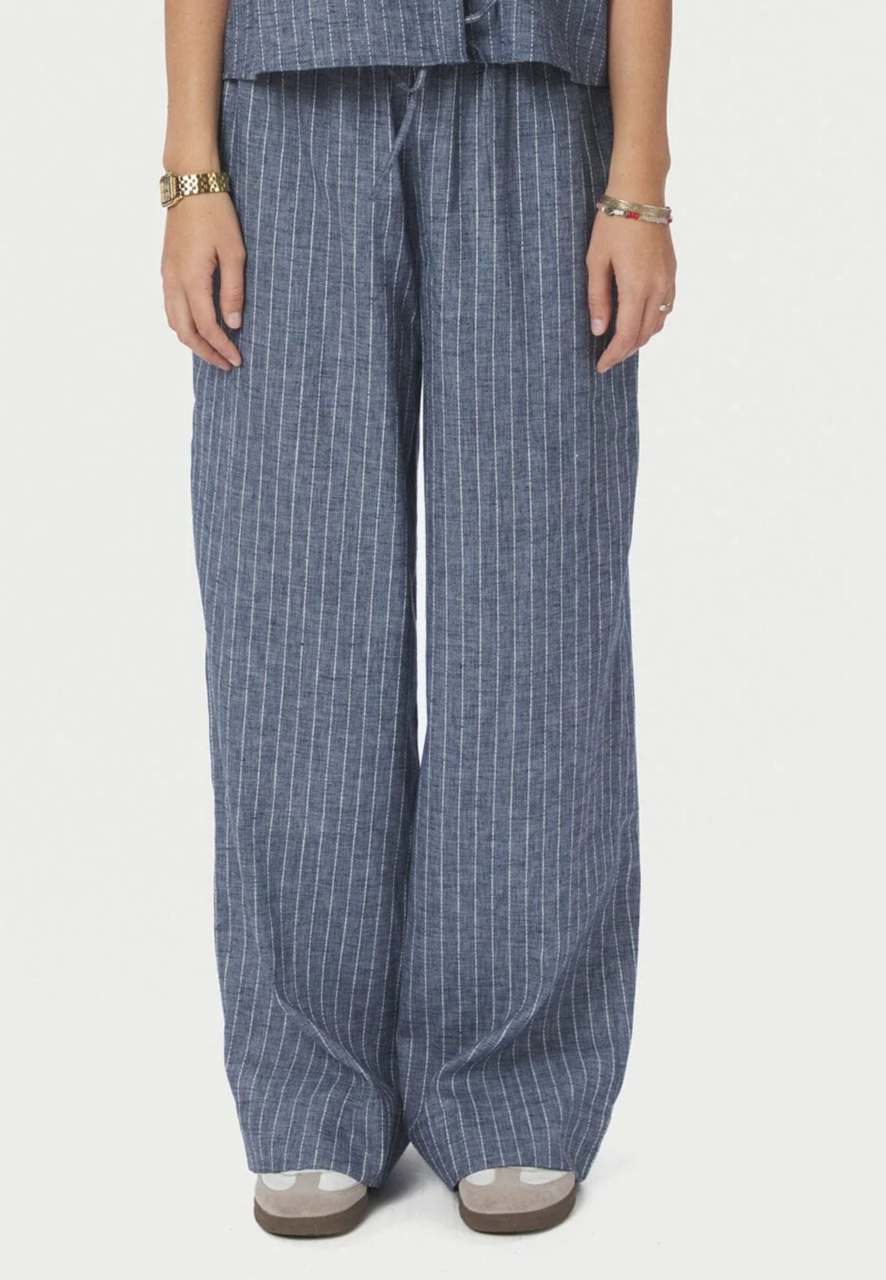 168372 Heifa Emb Stripe Pants_Blue_Model_1