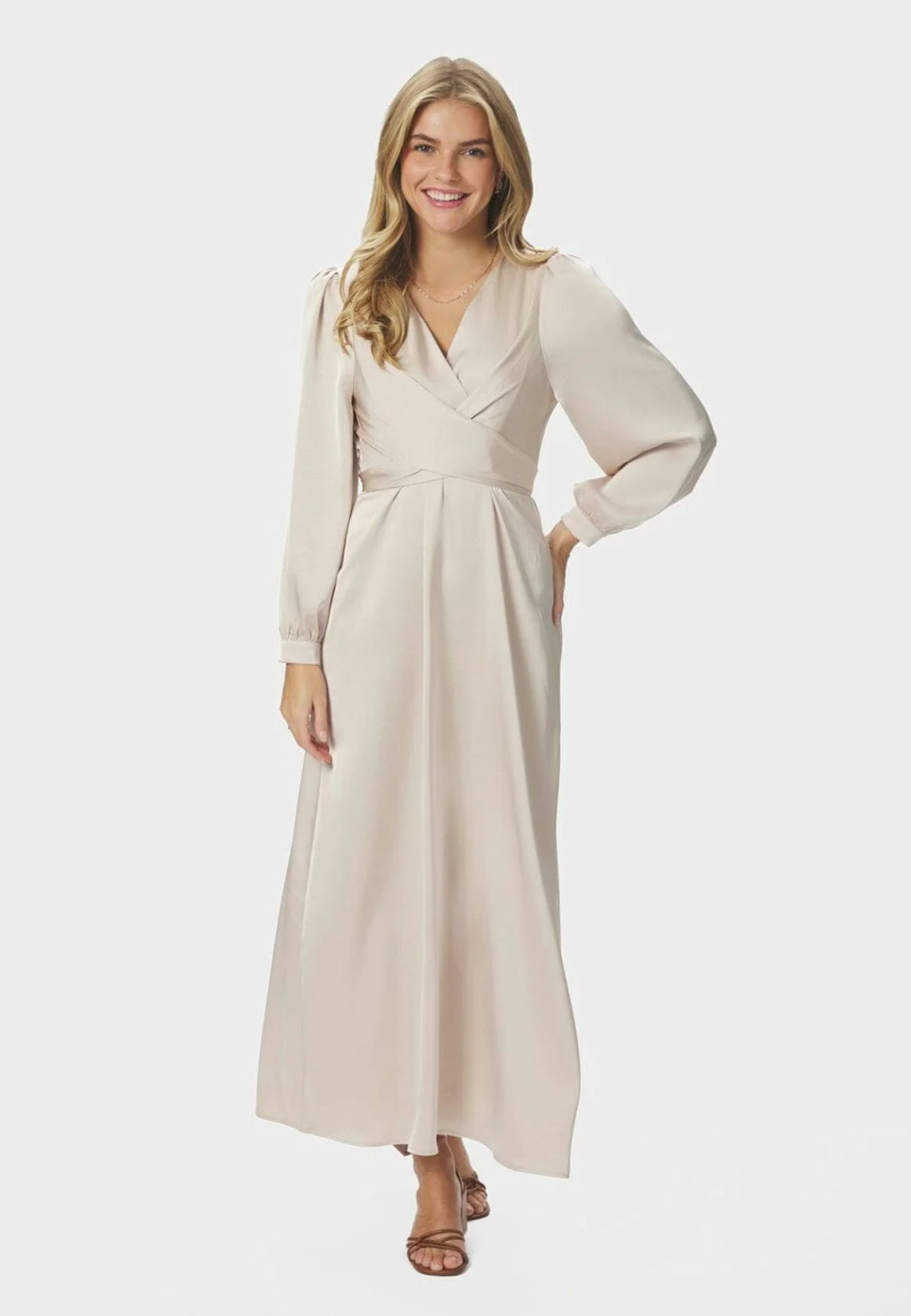 168431 Bretti Heavy Sateen Dress_Champagne_Model_0