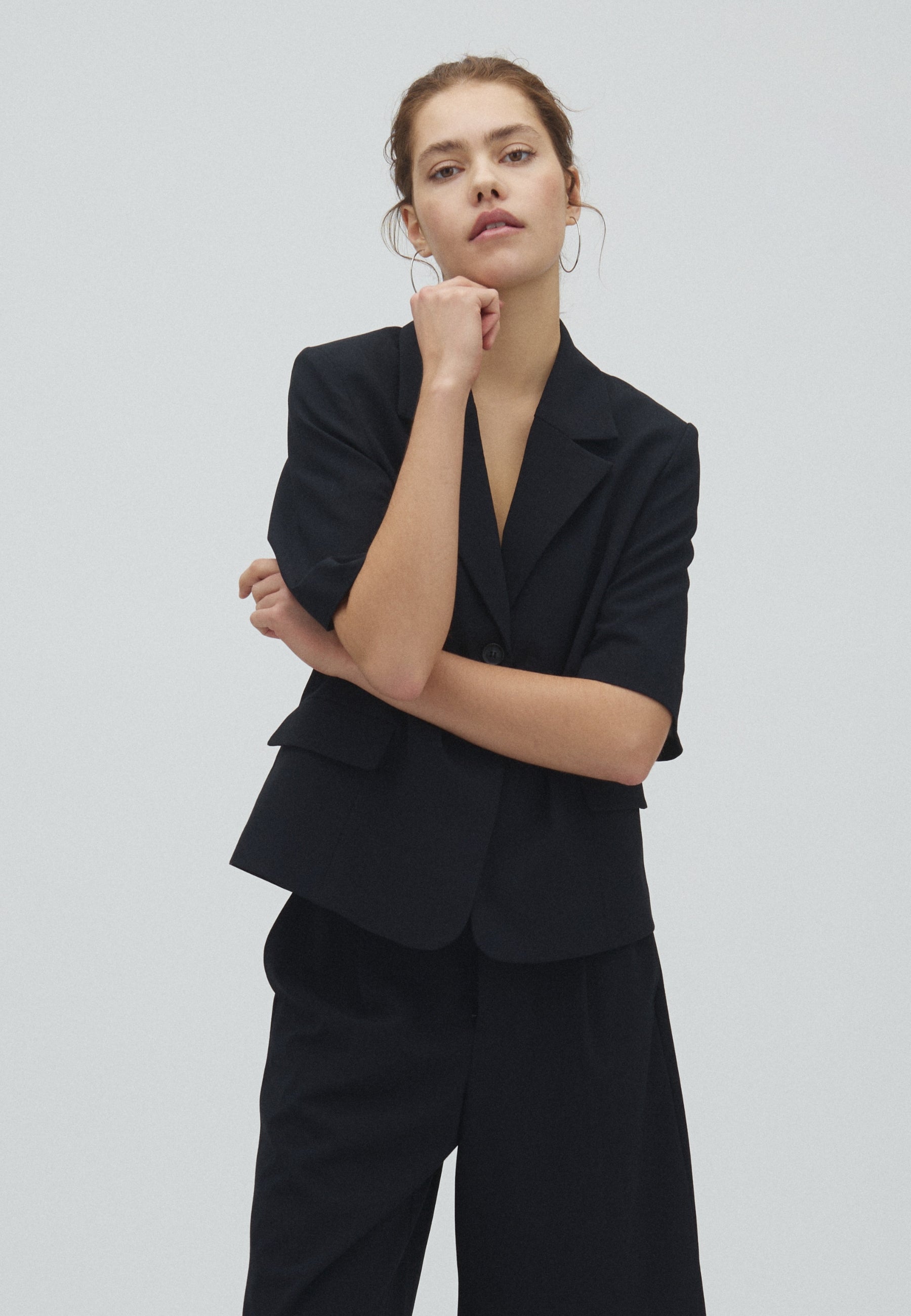 Morven-M_Black_Model_1