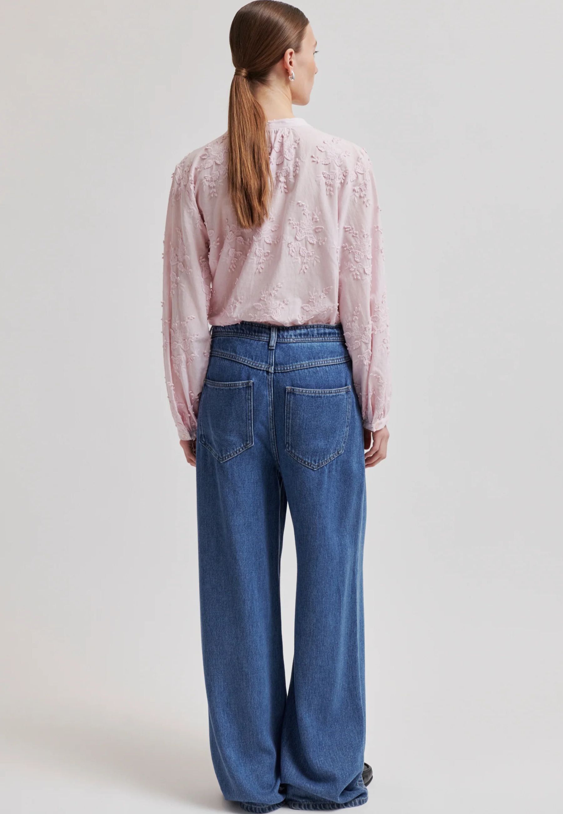 59338 Cavan Shirt_Pale Lilac_Model_4