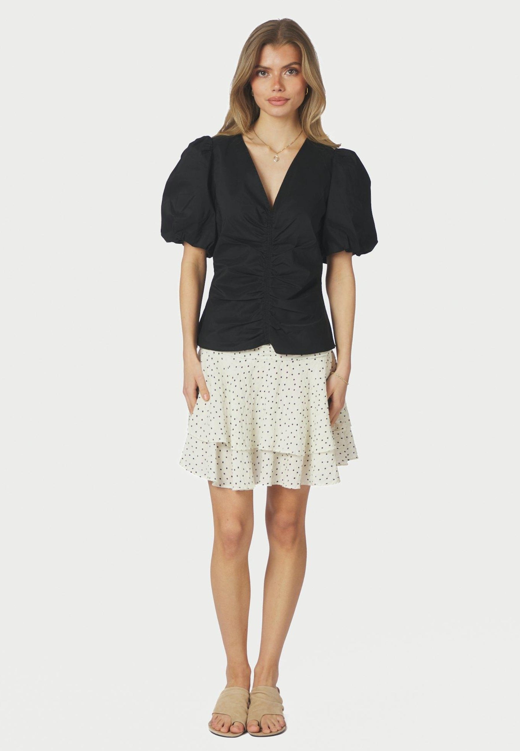 167568 Zaria Poplin Blouse_Black_Model_3