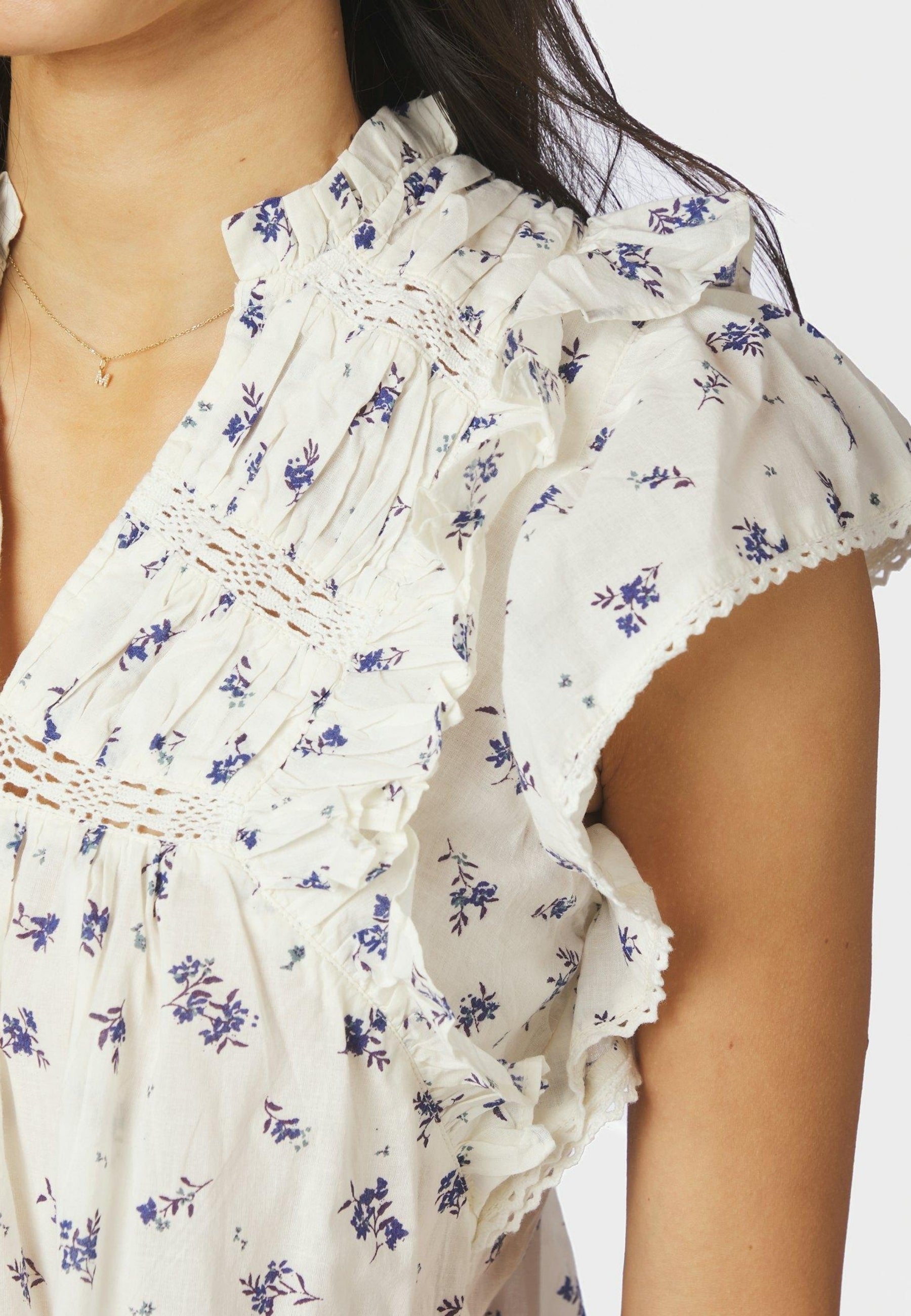 165648 Jayla Small Blossom Top_White Blue_Model_1