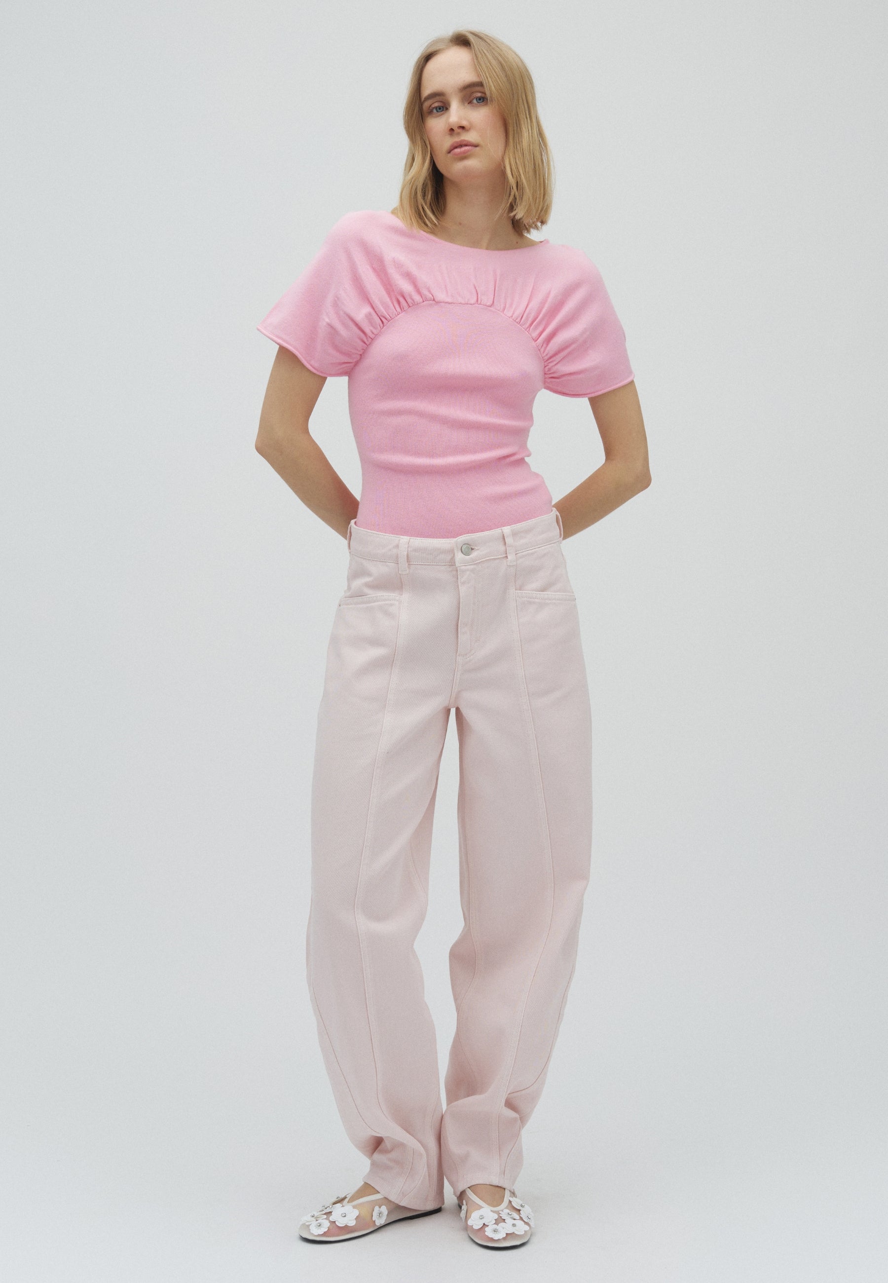 167346 Manthea Knit Top_Light Pink_Model_3