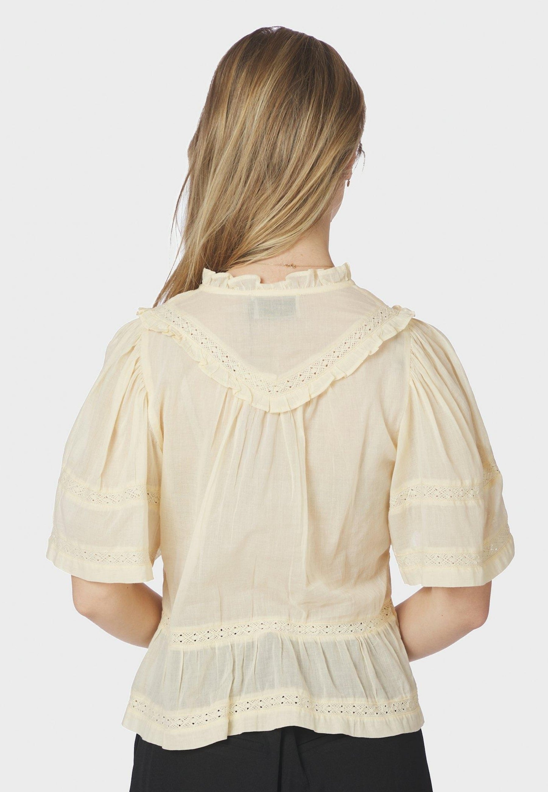 161856 Evienne S Voile Top_Butter Yellow_Model_2