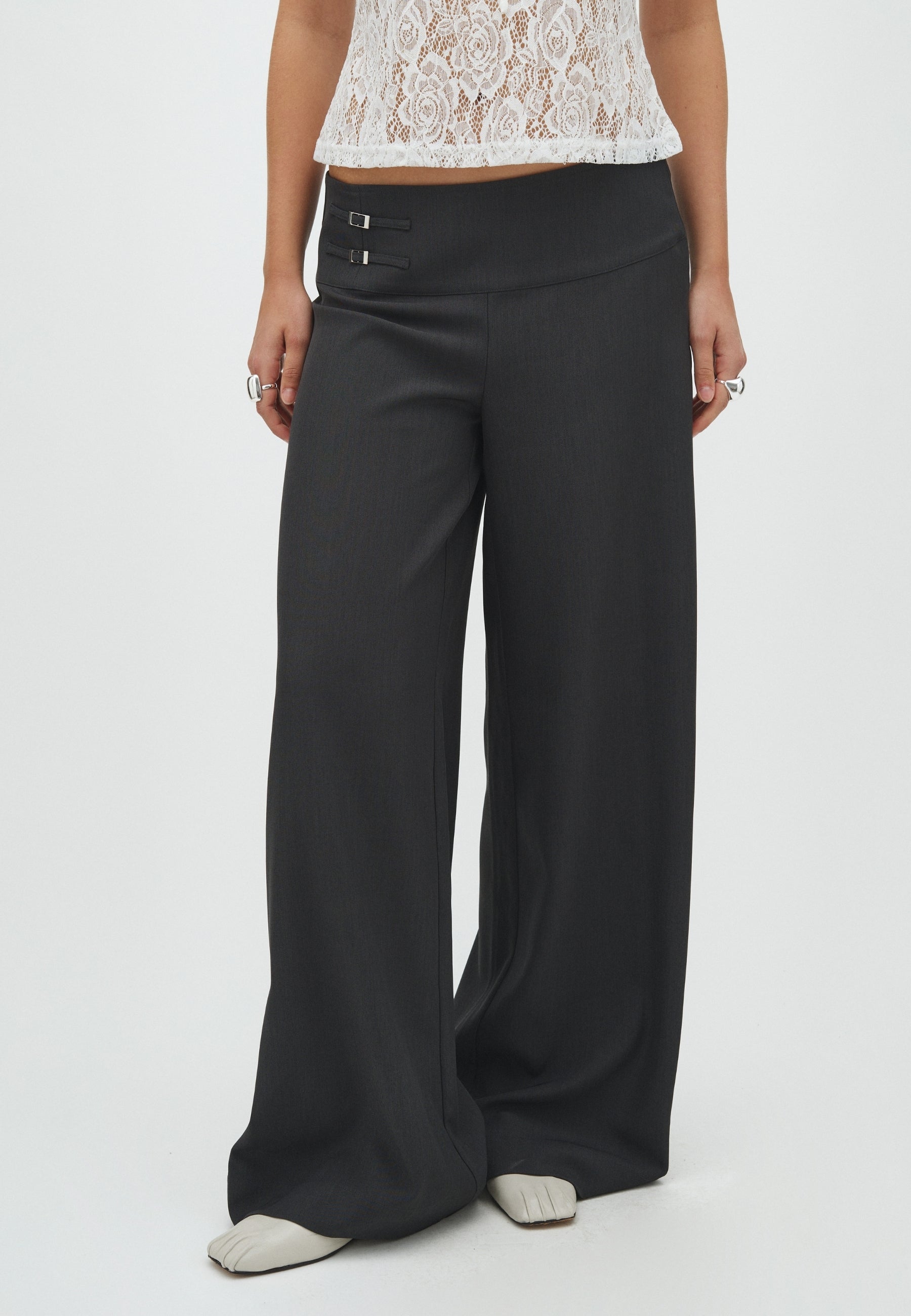 Forli-F_Dark Grey Melange_Model_1
